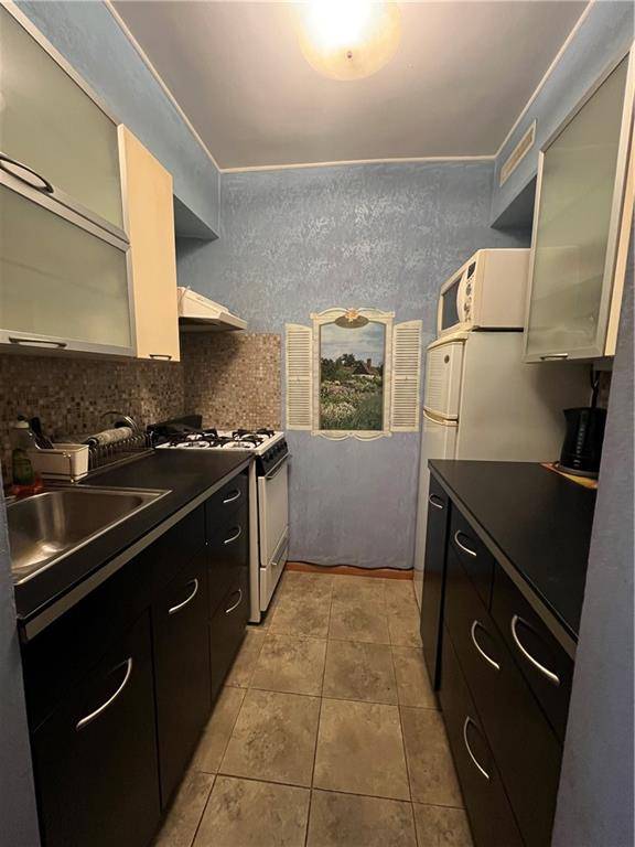 Brooklyn, NY 11229,2678 Ocean AVE #L4