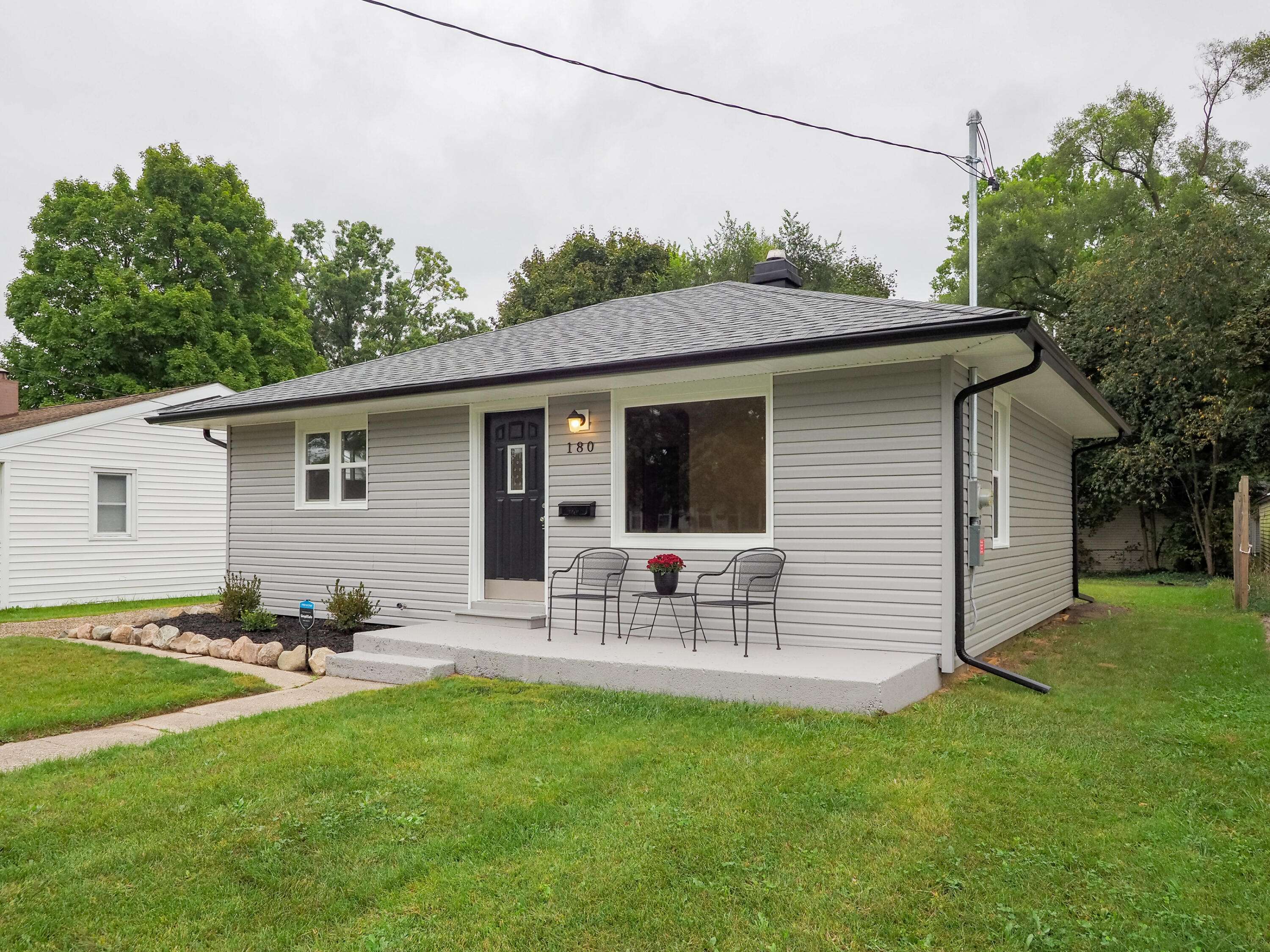 Battle Creek, MI 49037,180 N Woodlawn AVE