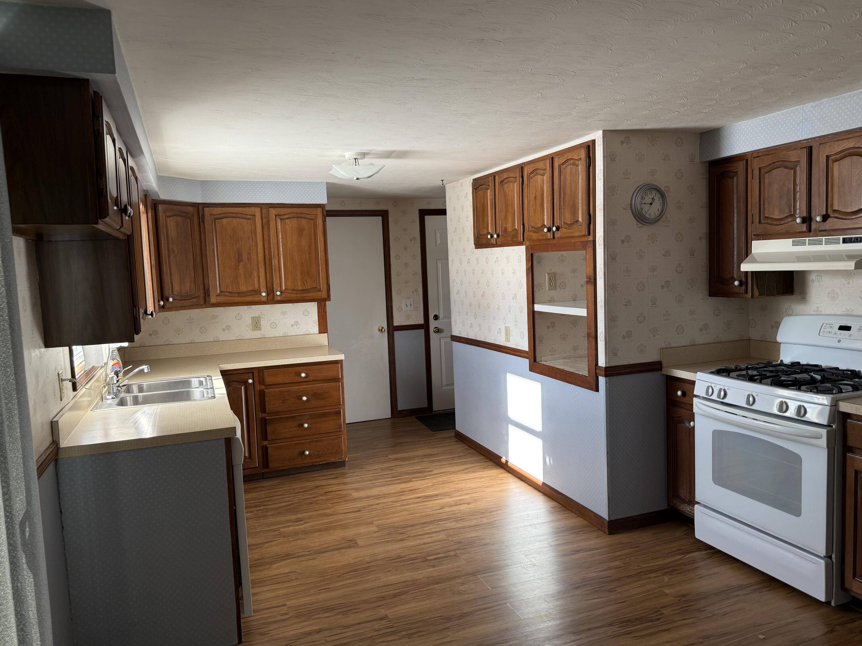 Vestaburg, MI 48891,7858 Birch DR