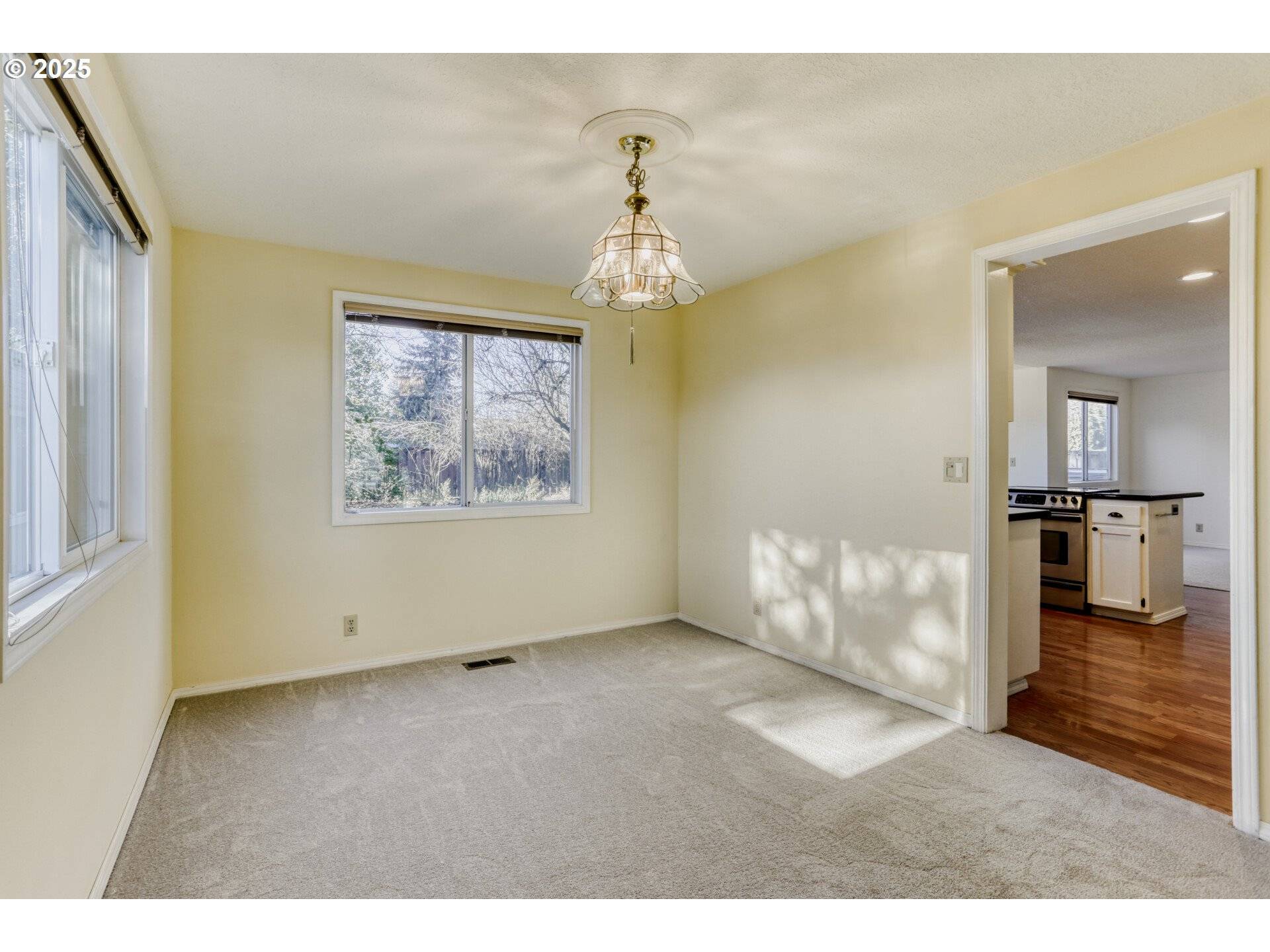 Hillsboro, OR 97124,1811 NE 56TH AVE