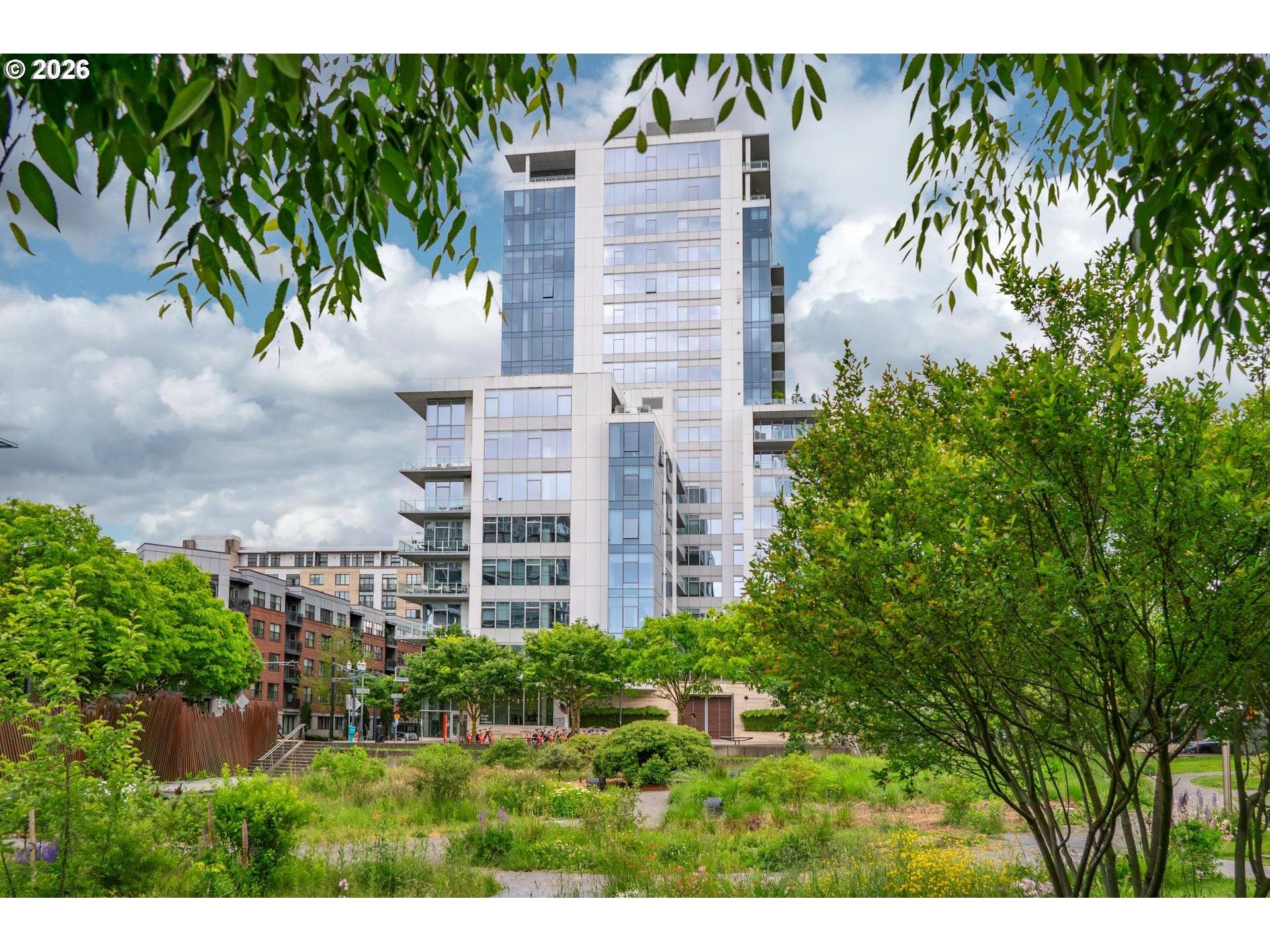 Portland, OR 97209,1001 NW LOVEJOY ST #1301