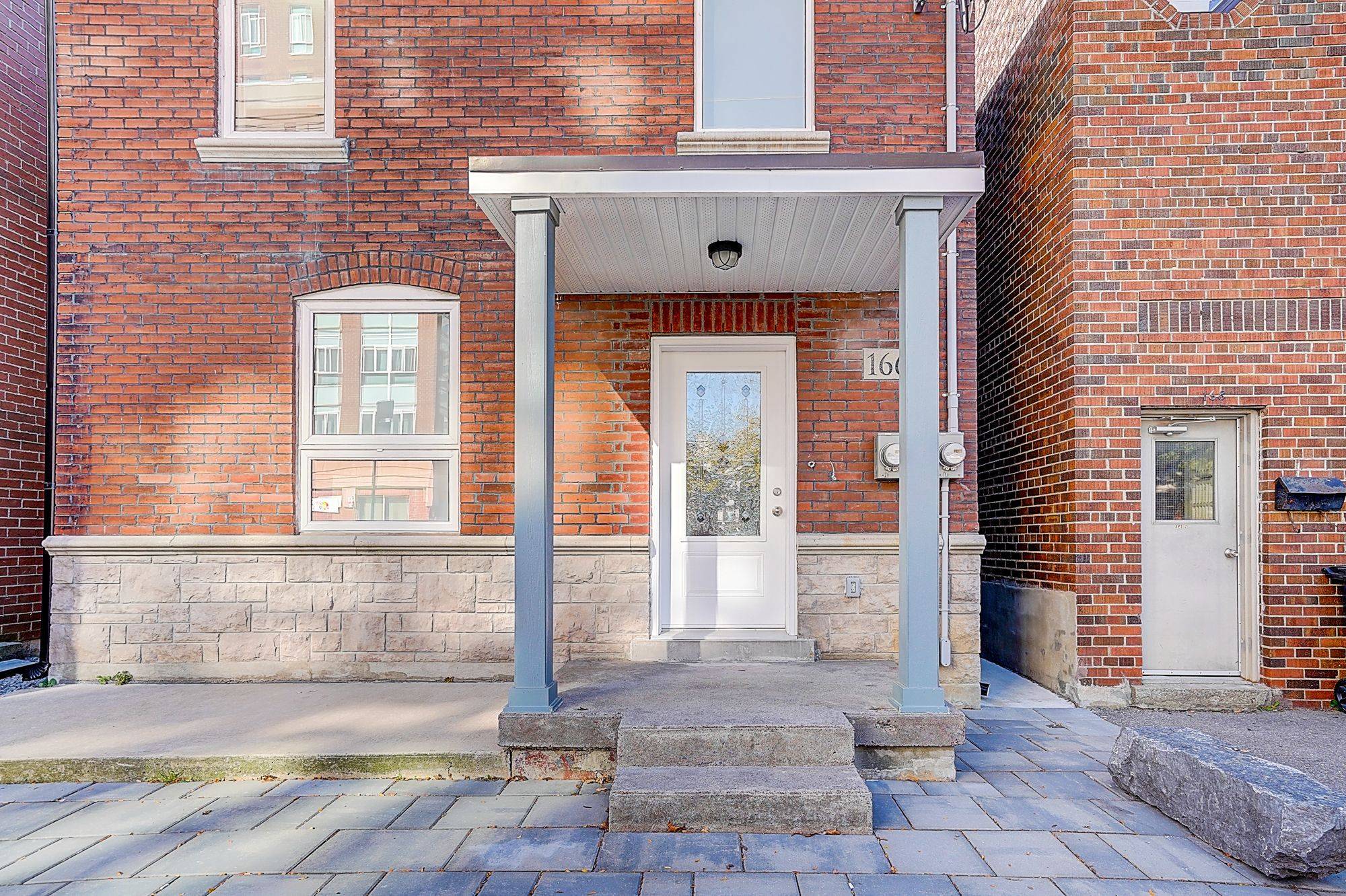 Toronto C03, ON M6C 2M2,166 Vaughan RD #Main & Basement