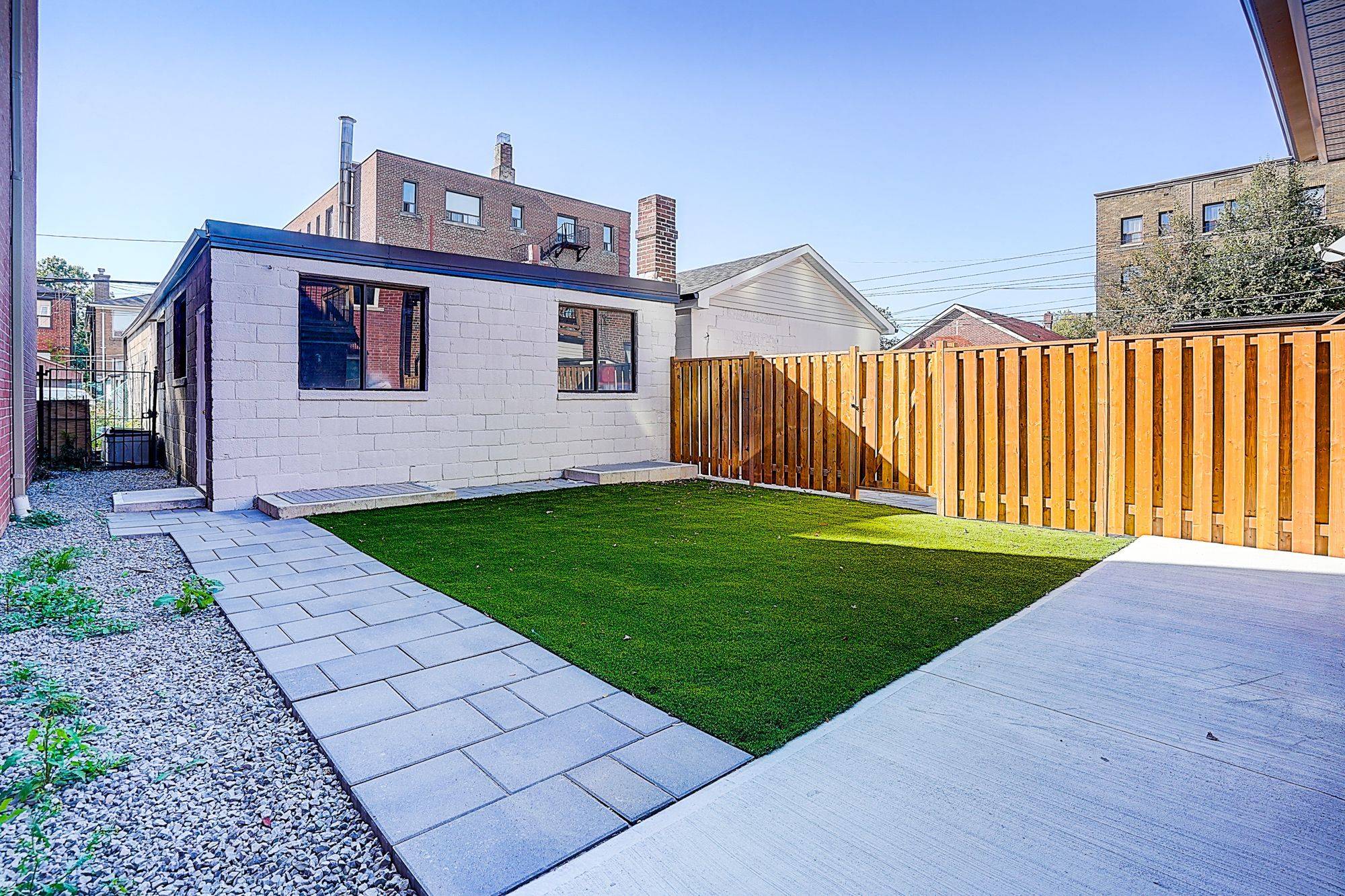 Toronto C03, ON M6C 2M2,166 Vaughan RD #Main & Basement