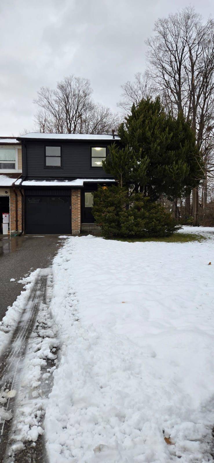 Oshawa, ON L1G 7H1,1133 Trowbridge CT