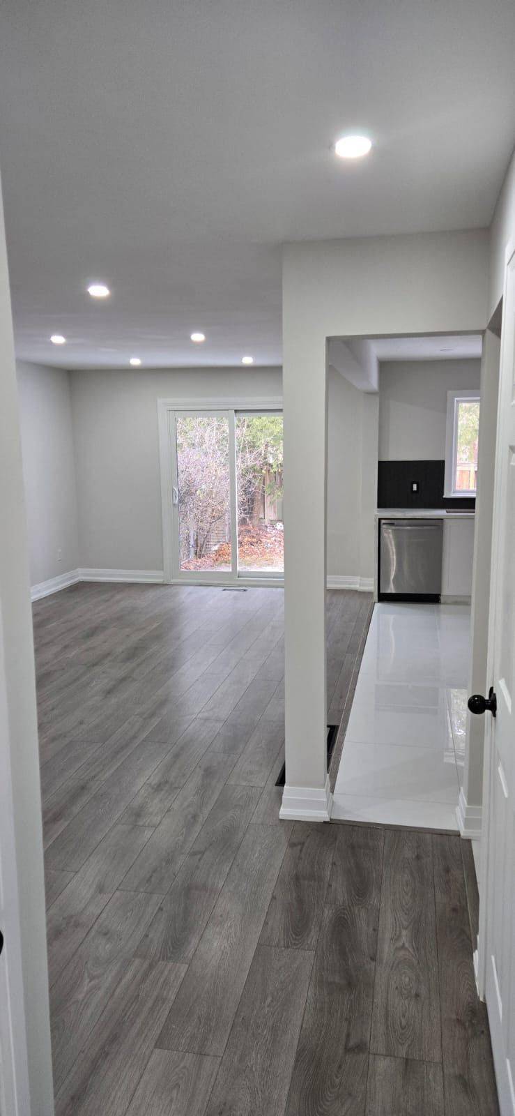 Oshawa, ON L1G 7H1,1133 Trowbridge CT