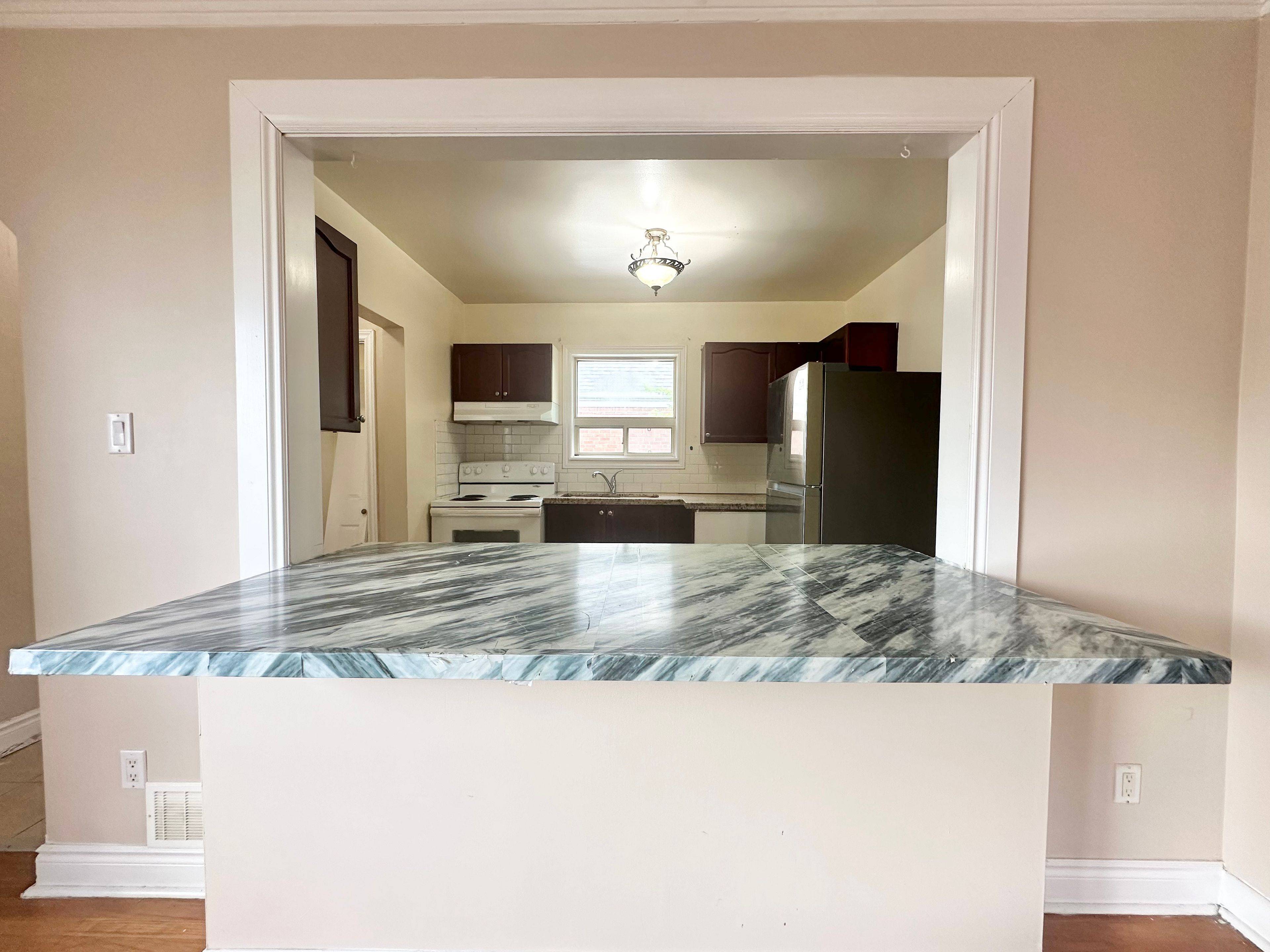 Toronto E04, ON M1P 2K7,1048 Kennedy RD #Main Floor