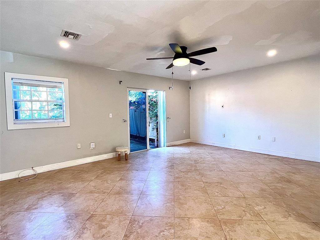 Hollywood, FL 33020,2314 Johnson St #23D