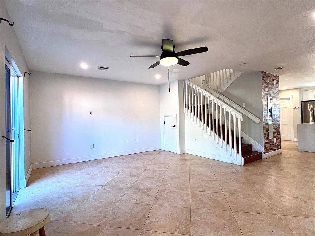 Hollywood, FL 33020,2314 Johnson St #23D