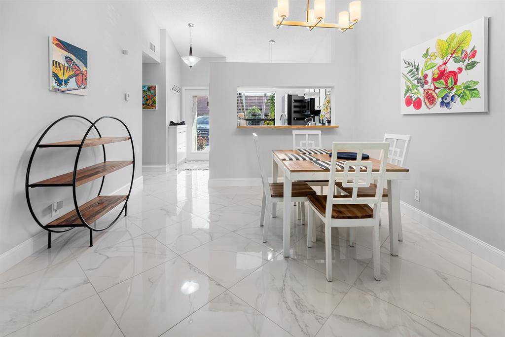 Oakland Park, FL 33309,3068 S Oakland Forest Dr #803