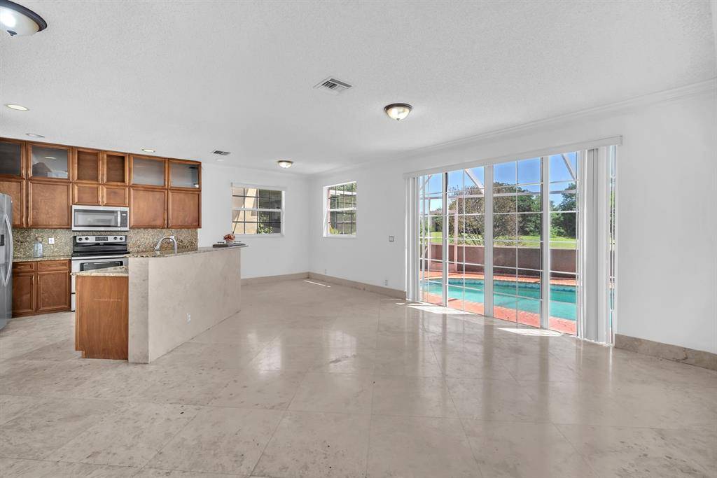 Pompano Beach, FL 33069,3628 Dunes Vista Dr