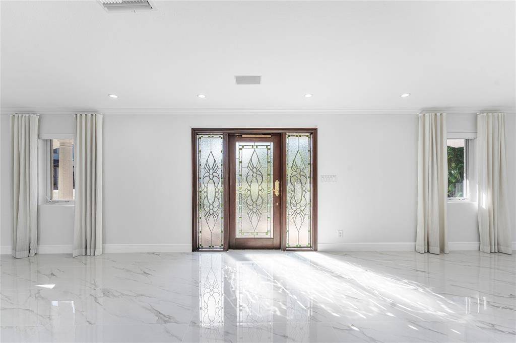 Lighthouse Point, FL 33064,2443 NE 26th St