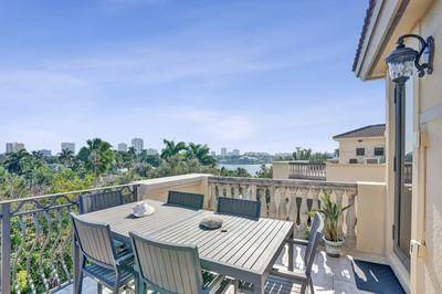 Pompano Beach, FL 33062,2260 SE 7 Street