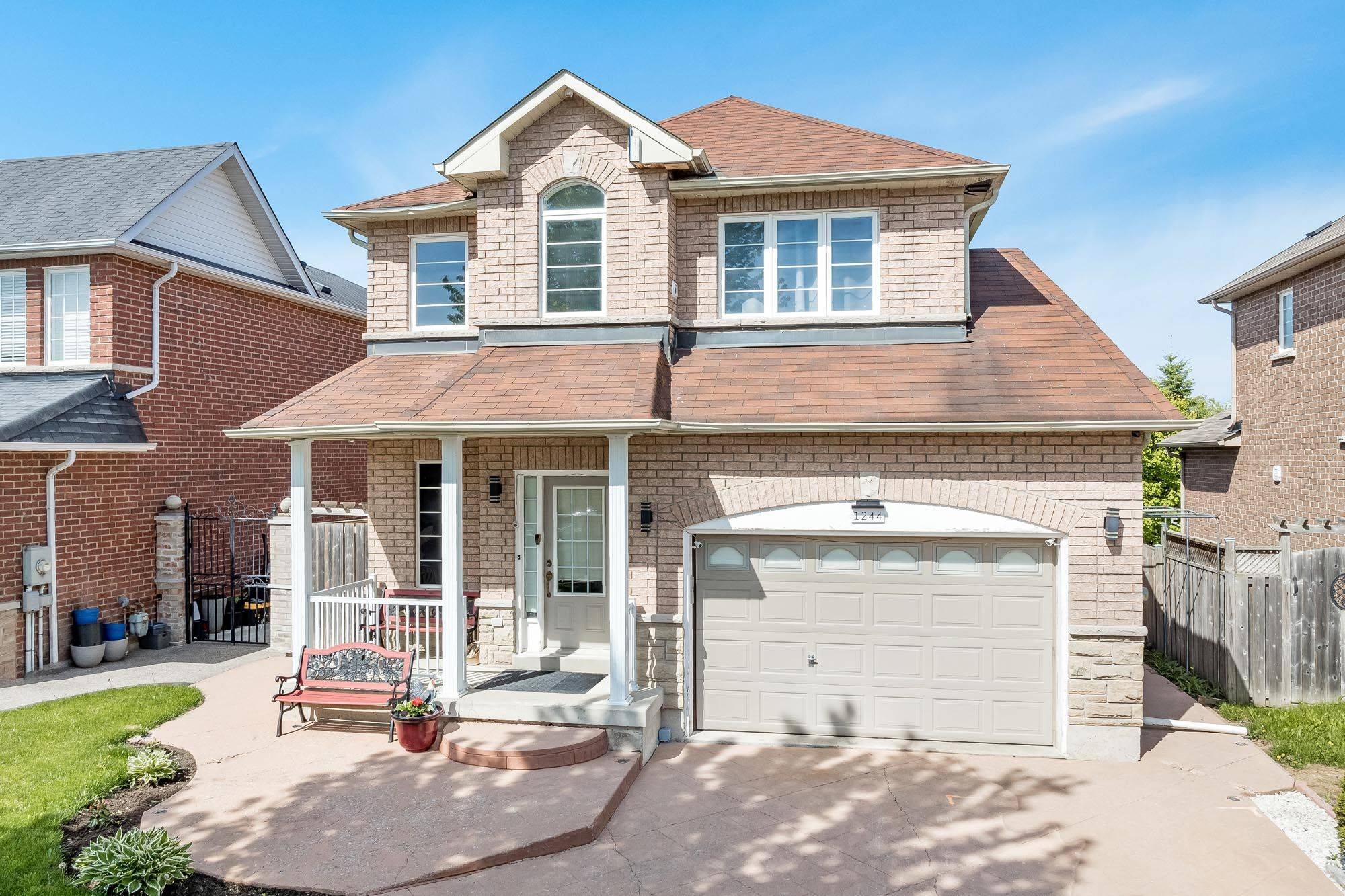 Innisfil, ON L9S 0E5,1244 Mary-Lou ST