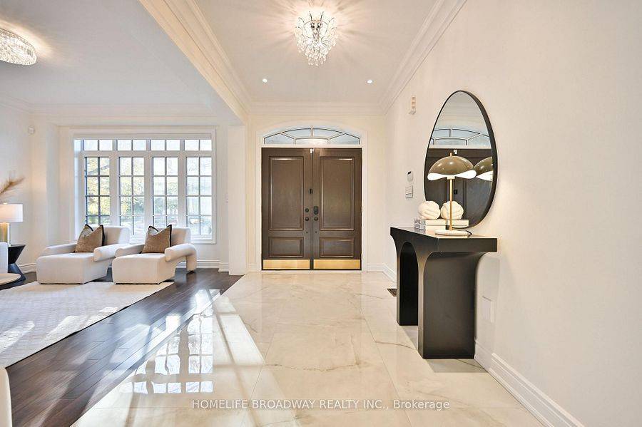 Richmond Hill, ON L4C 6B7,55 Avenue RD