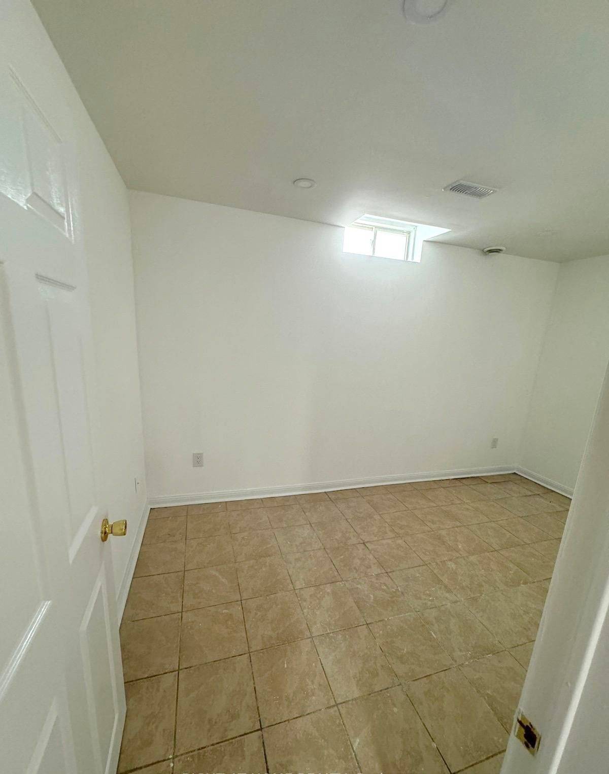 Newmarket, ON L3X 2Z7,169 Flagstone WAY