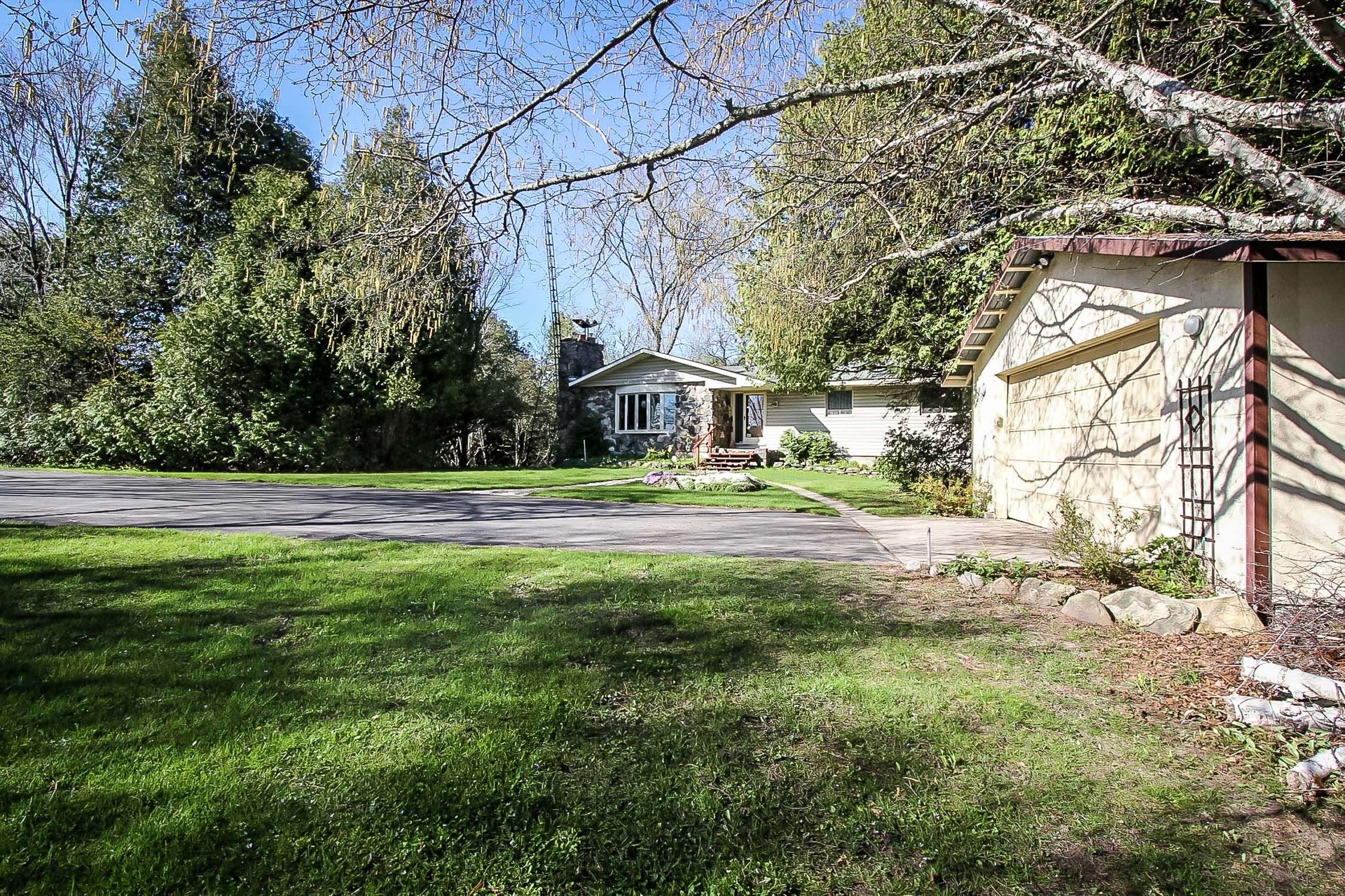 Wasaga Beach, ON L9Z 1J7,630 SUNNIDALE RD S