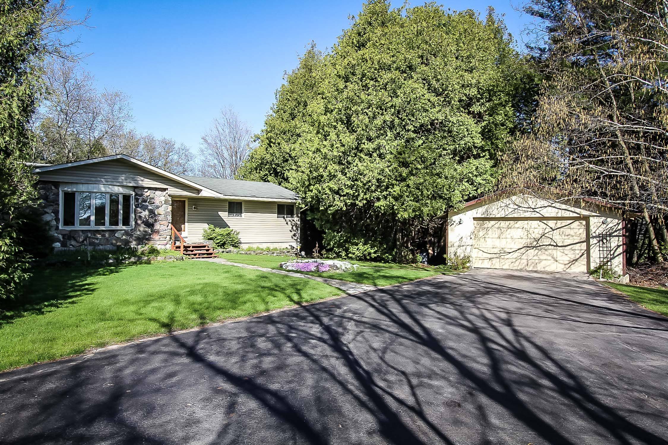 Wasaga Beach, ON L9Z 1J7,630 SUNNIDALE RD S