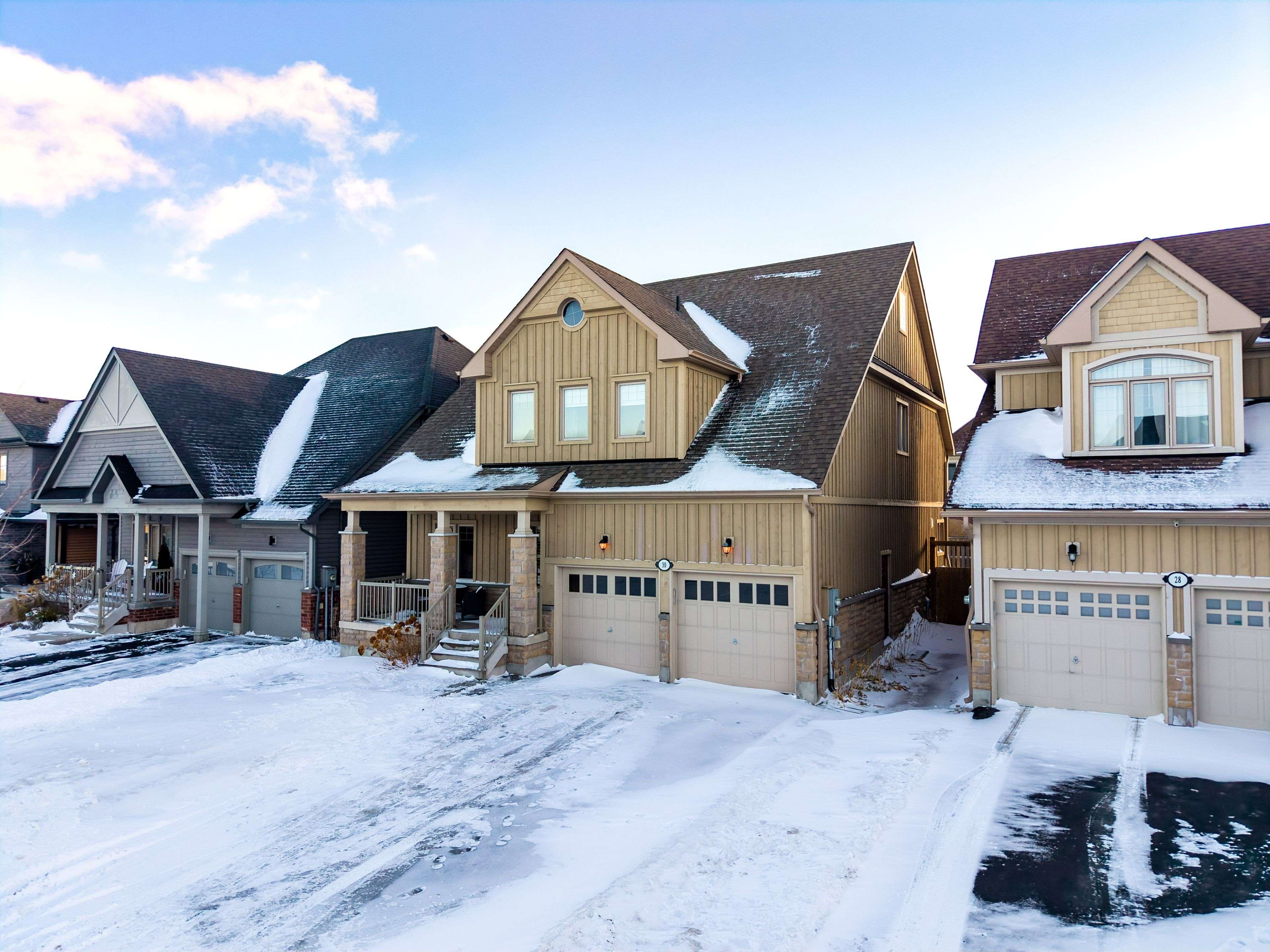 Collingwood, ON L9Y 0W9,30 Cooper ST