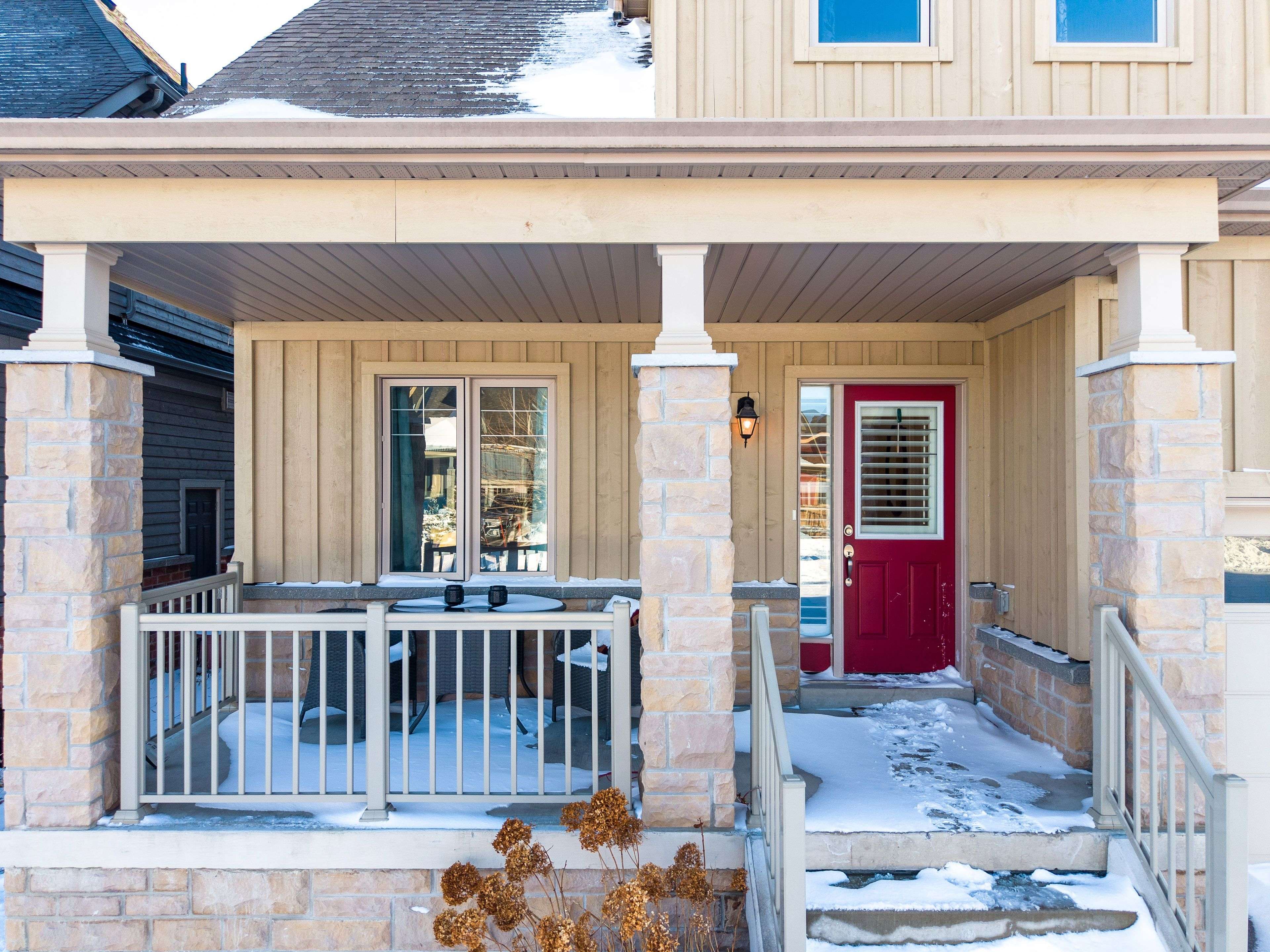 Collingwood, ON L9Y 0W9,30 Cooper ST