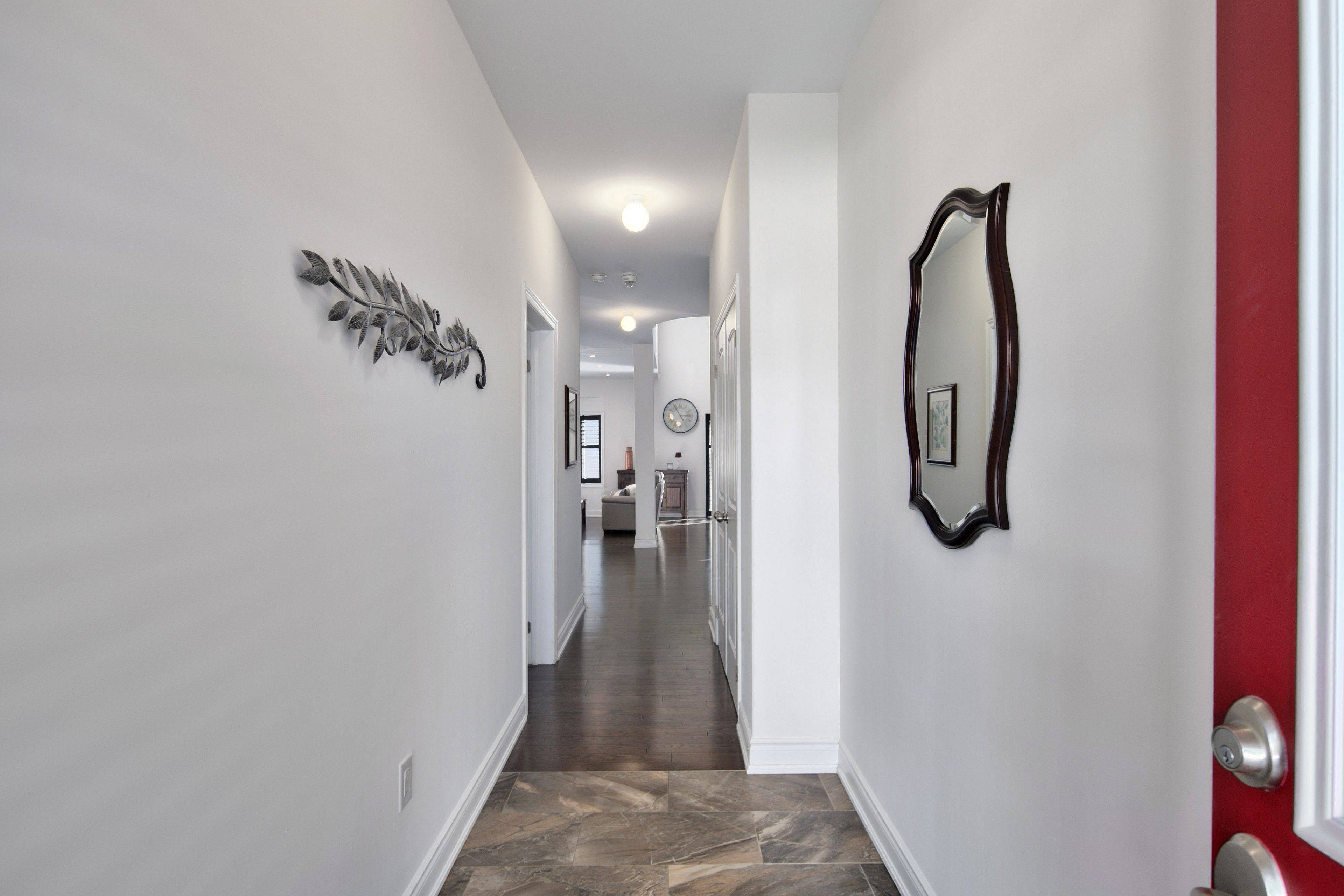 Collingwood, ON L9Y 0W9,30 Cooper ST