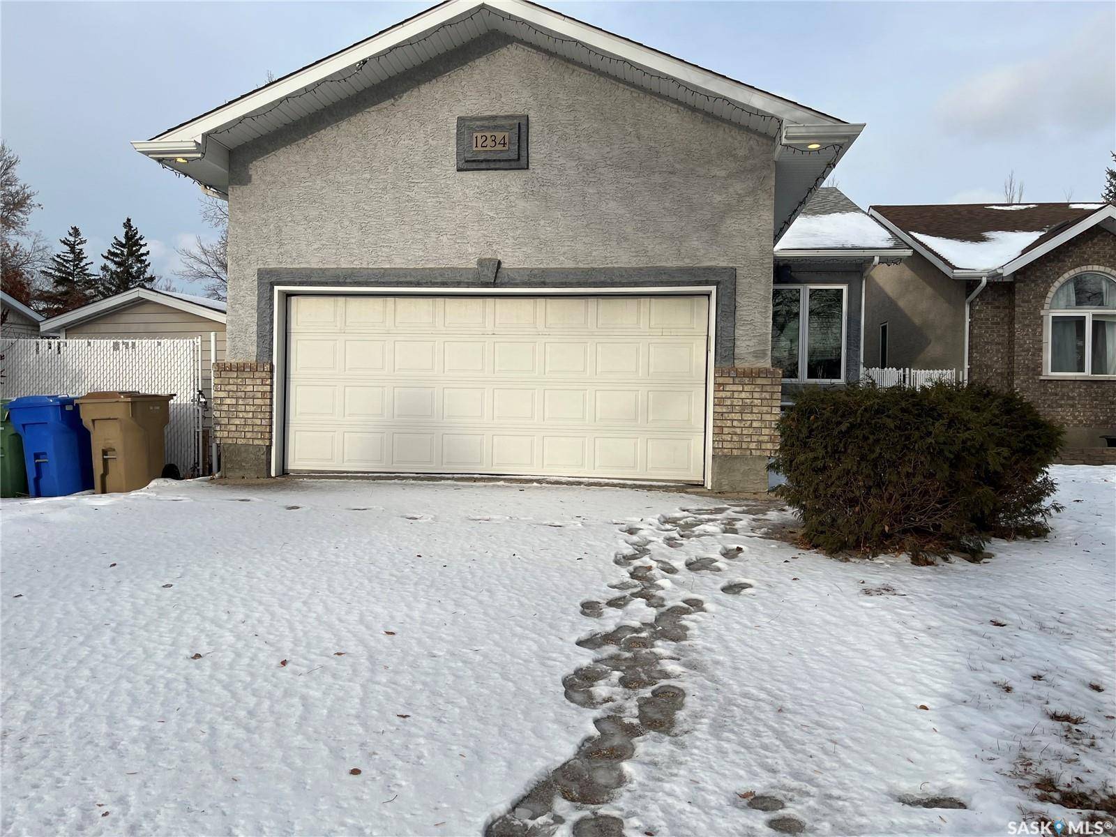 Regina, SK S4R 0L4,1234 Dover AVENUE