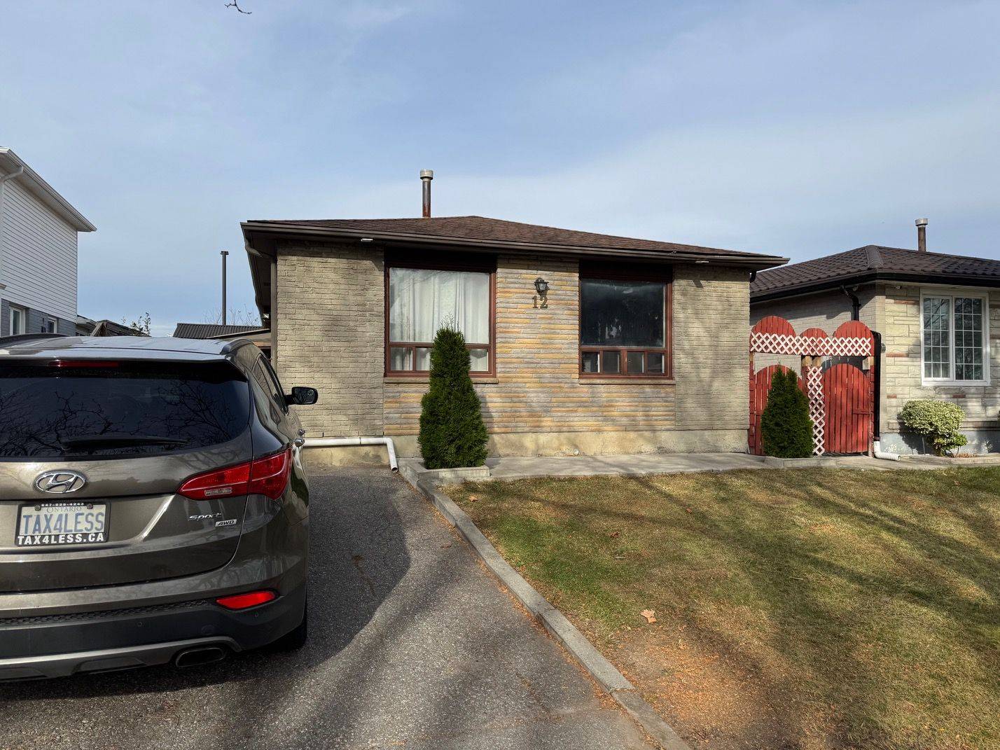 Toronto W10, ON M9V 4H2,12 Sultan Pool DR