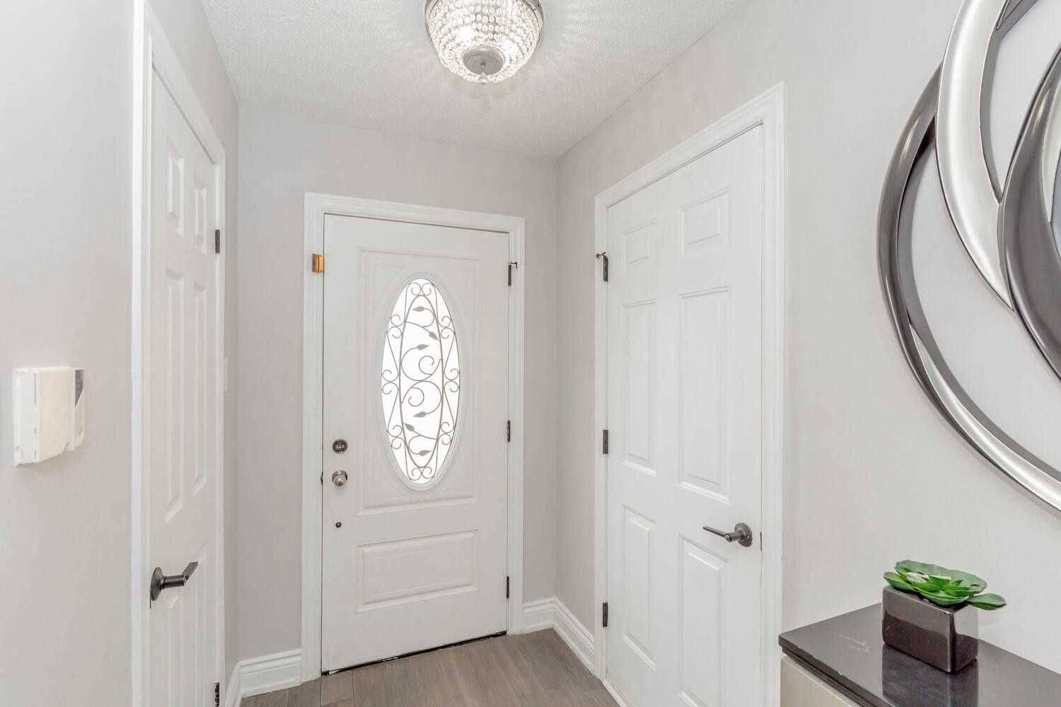 Brampton, ON L6X 2T8,89 Martindale CRES #**Upper**