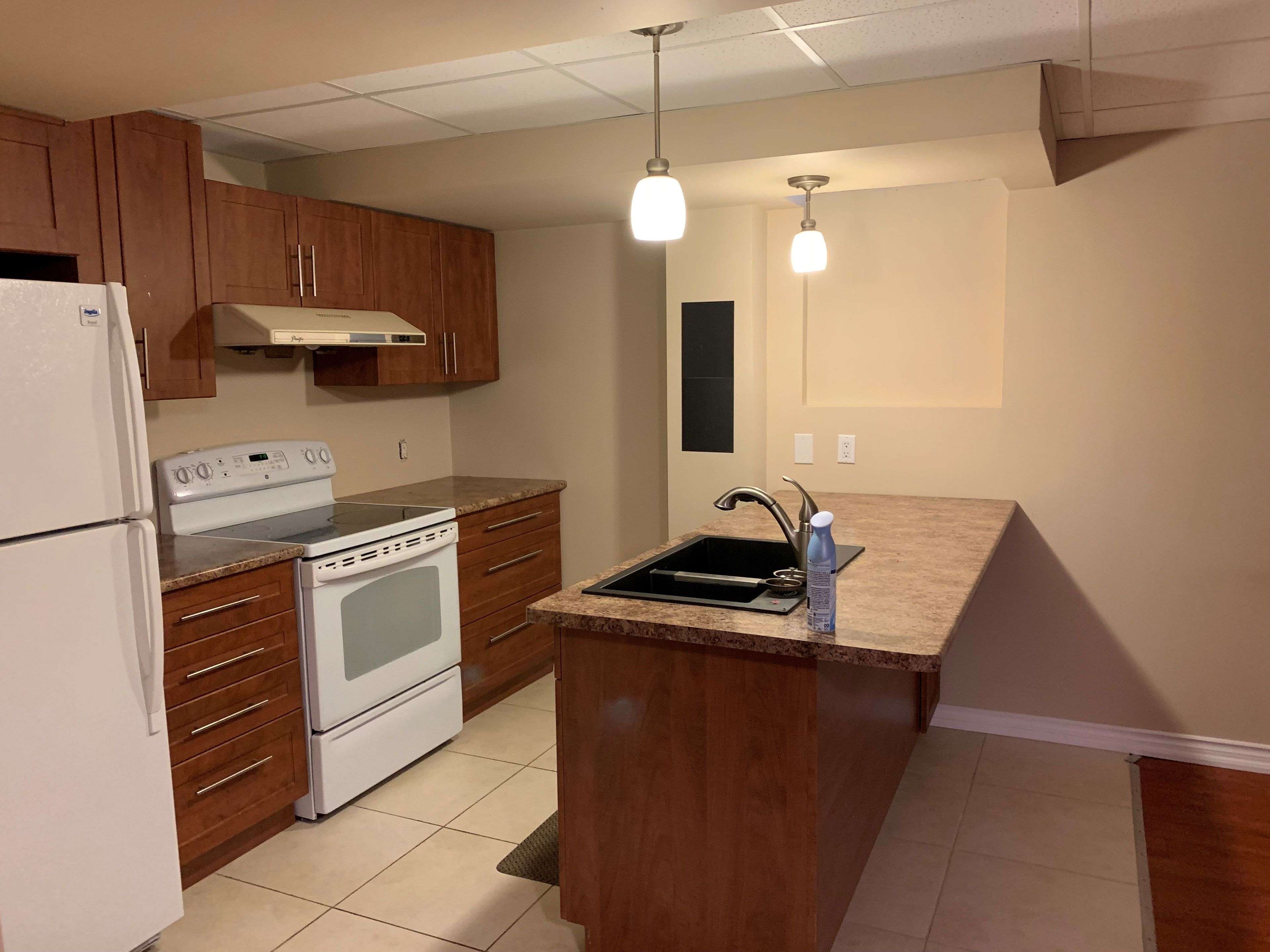 Mississauga, ON L5N 6M9,7285 Aspen AVE