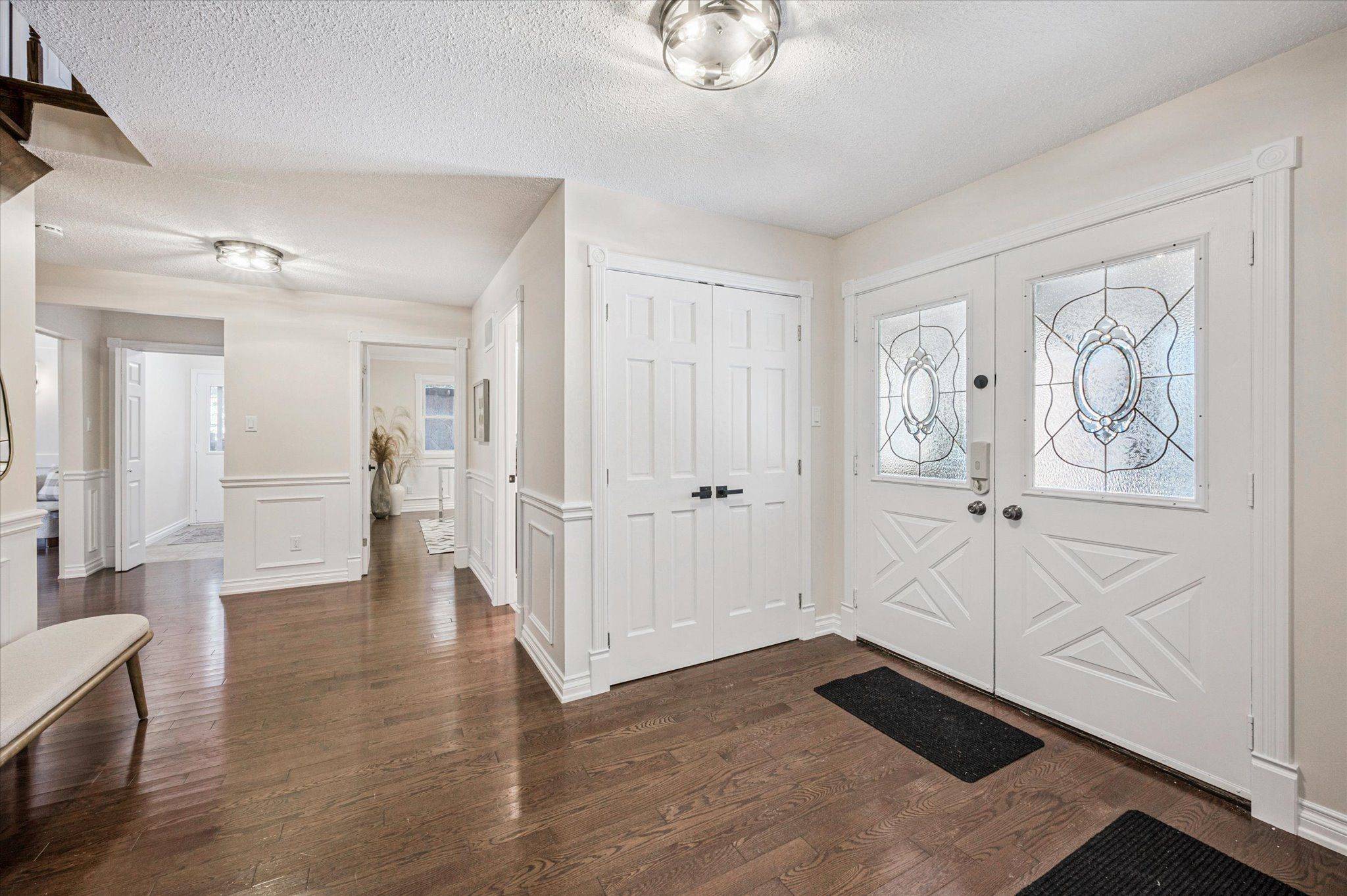 Burlington, ON L7L 1A2,4069 Lakeshore RD