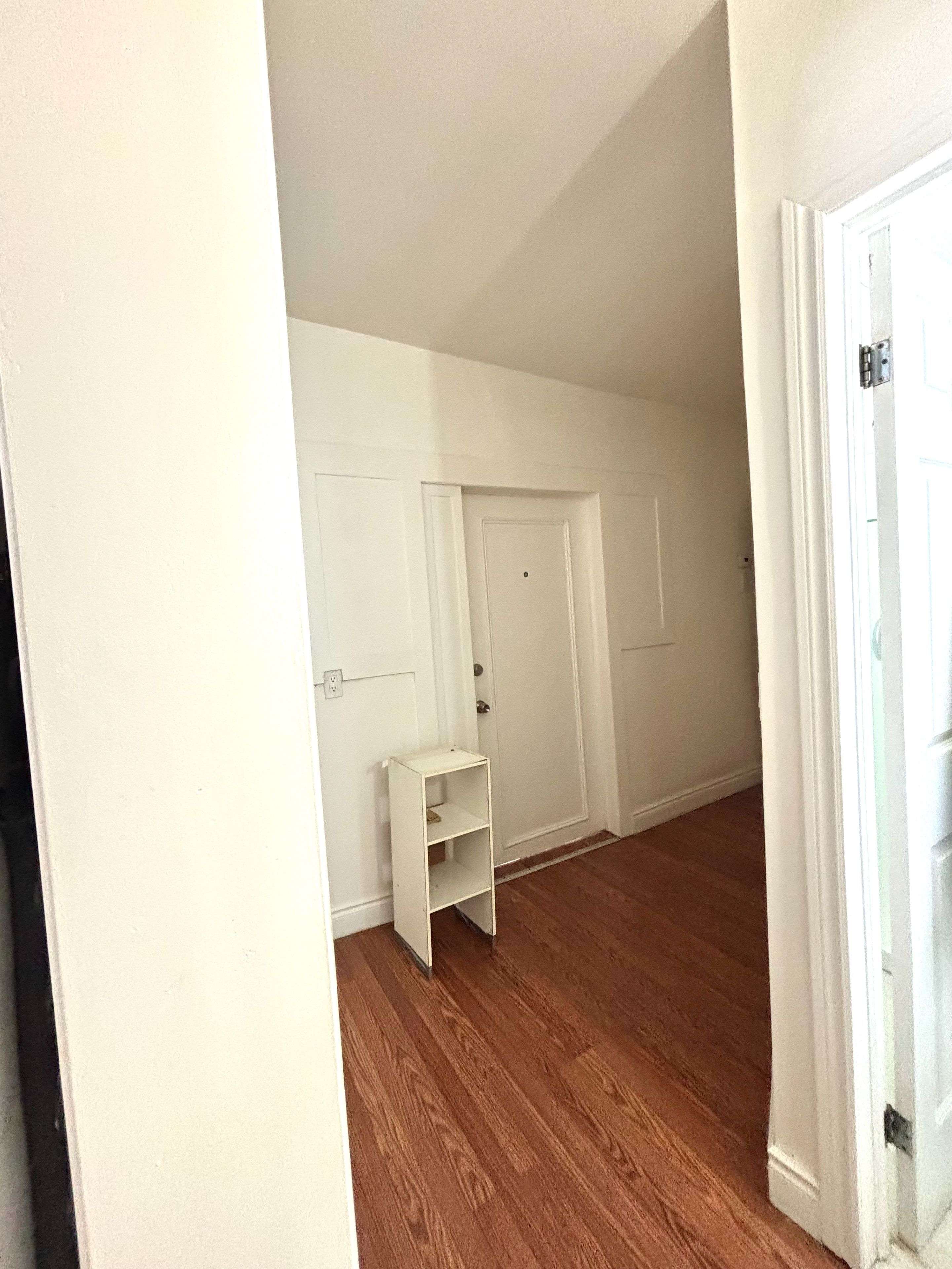 Toronto W06, ON M8W 3C3,127 Thirtieth ST