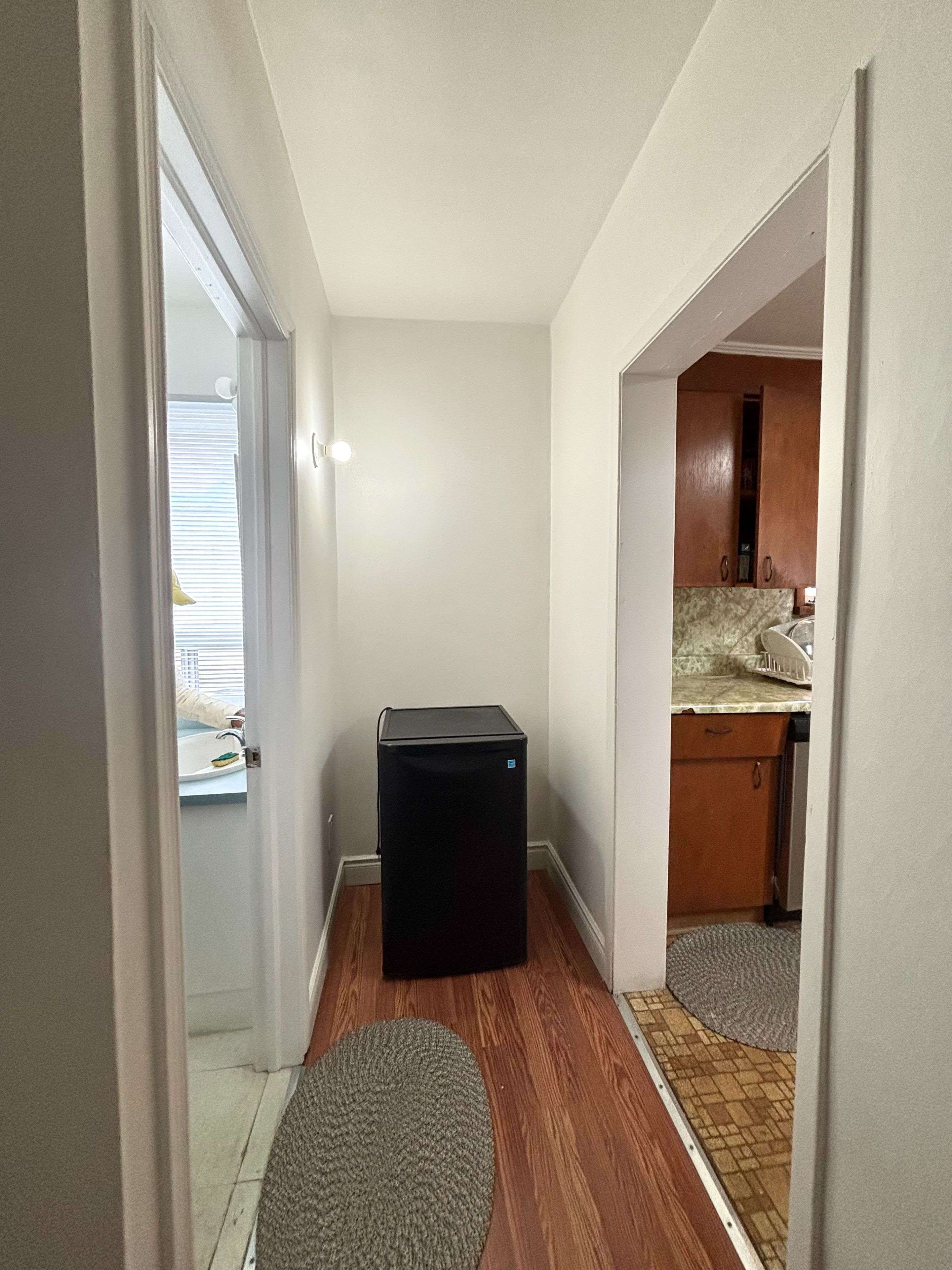 Toronto W06, ON M8W 3C3,127 Thirtieth ST