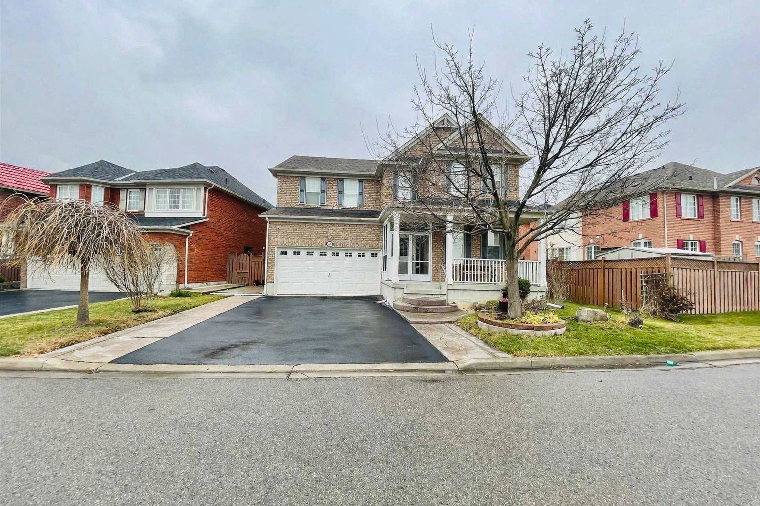 Brampton, ON L6S 0A7,124 Herdwick ST