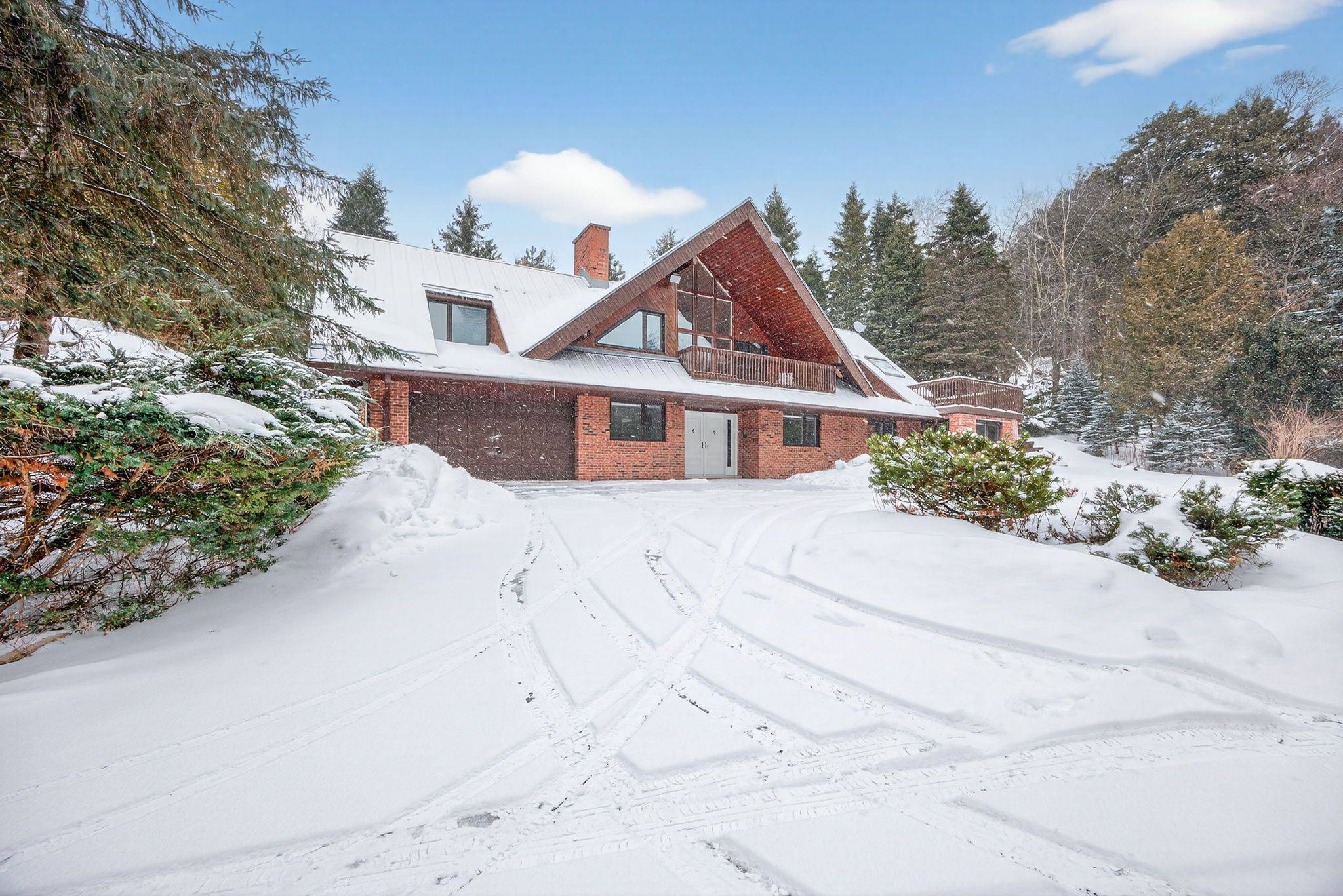 Caledon, ON L7K 0H2,5671 Highway 9 N/A