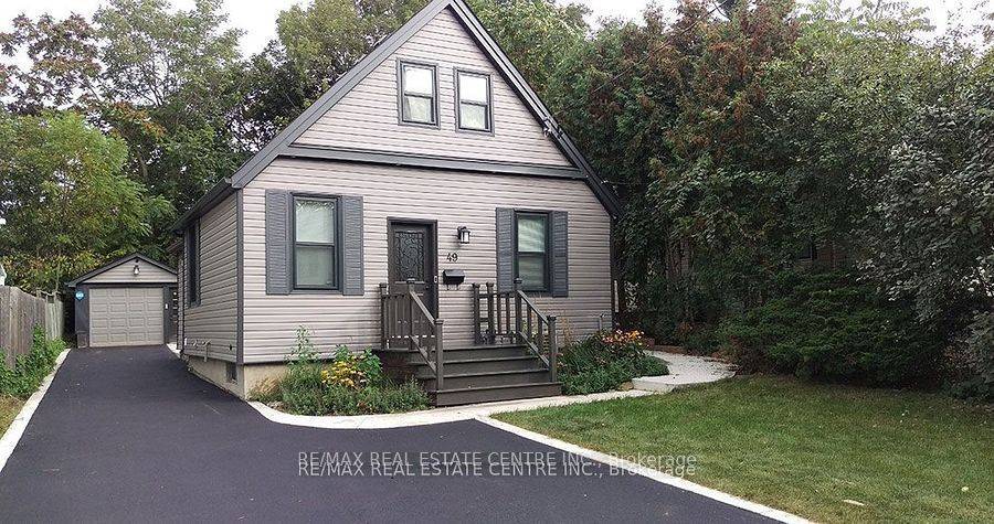 Hamilton, ON L8S 2Z3,49 Hillview ST