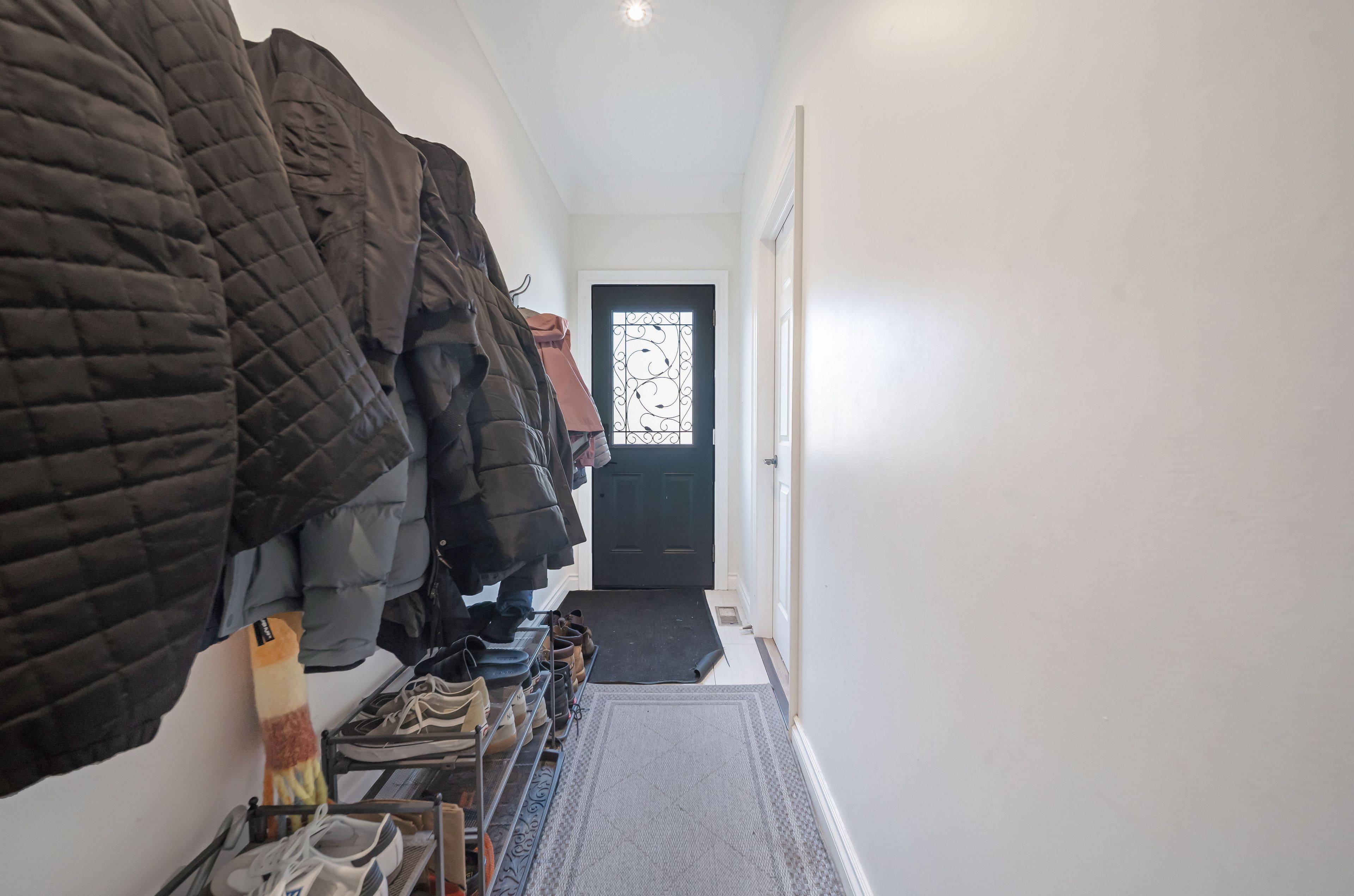 Hamilton, ON L8S 2Z3,49 Hillview ST