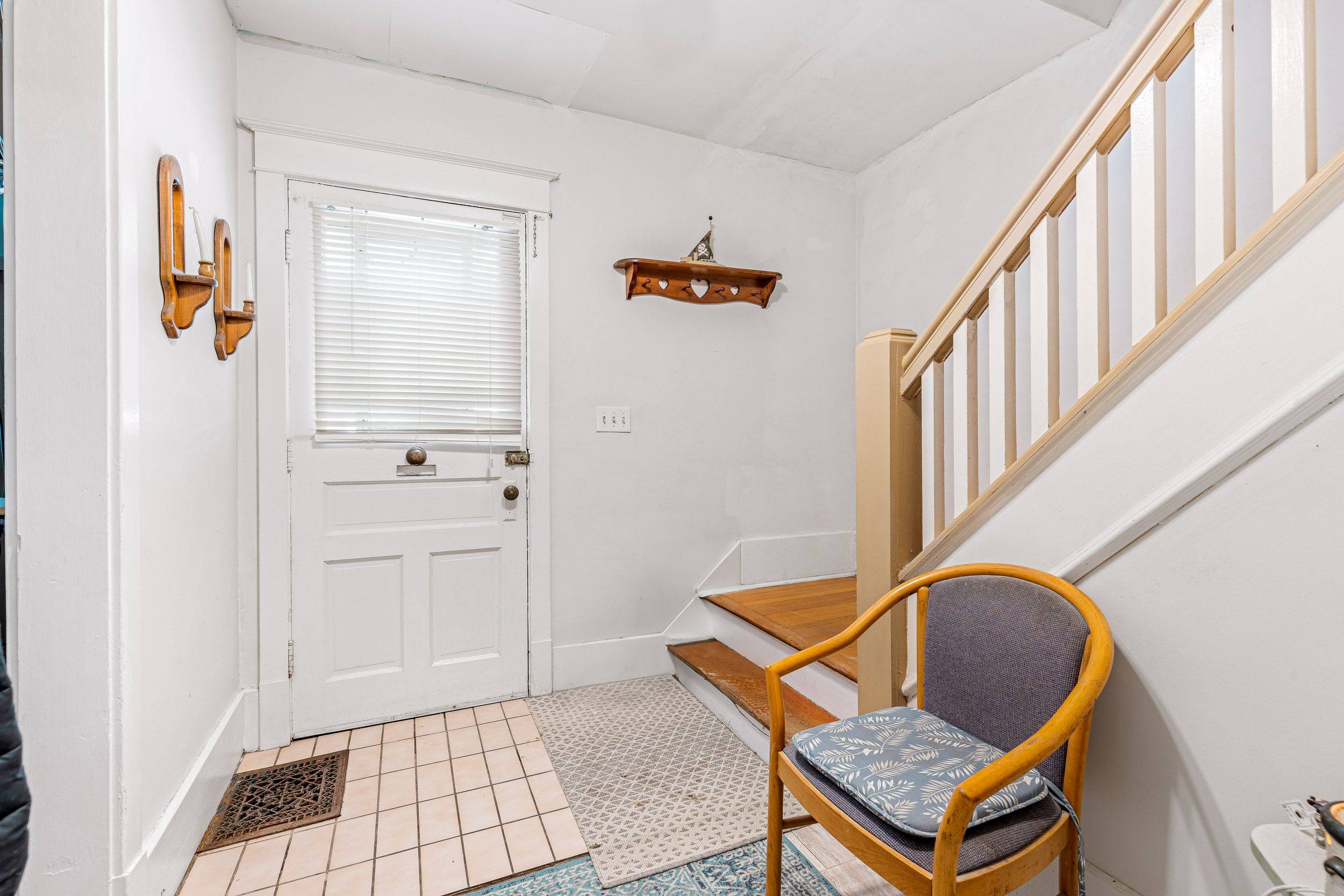 Brockville, ON K6V 2E4,110 Bethune ST