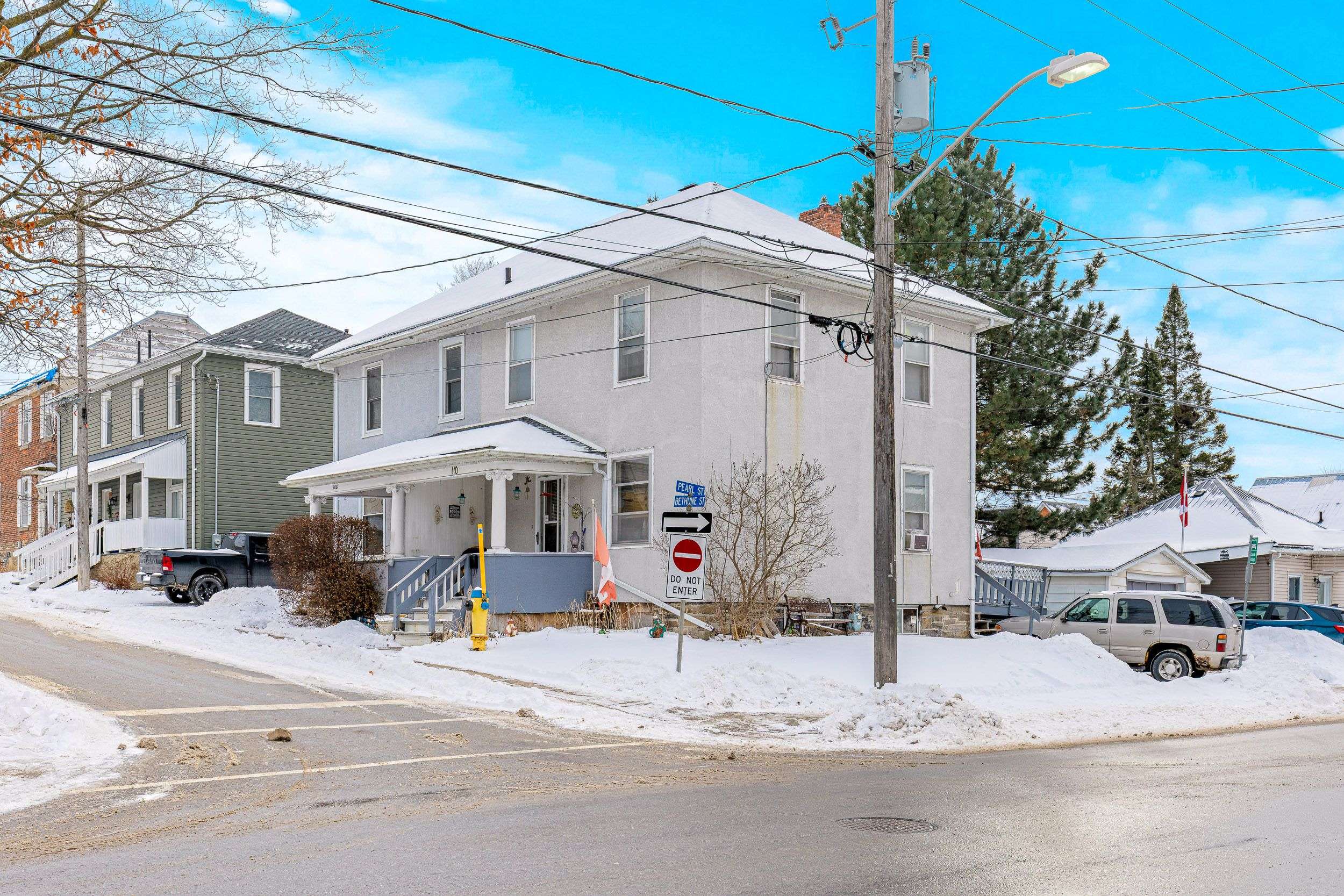 Brockville, ON K6V 2E4,110 Bethune ST