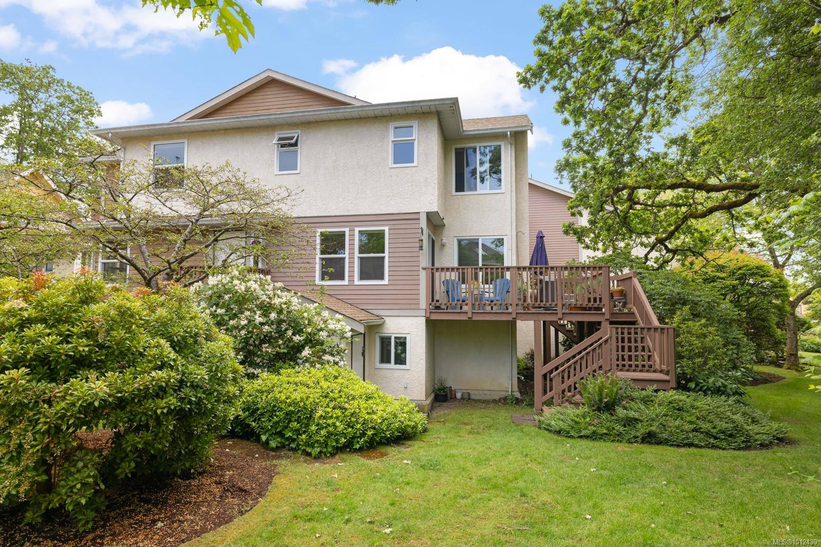 Saanich, BC V8Z 3G4,4580 West Saanich Rd #10