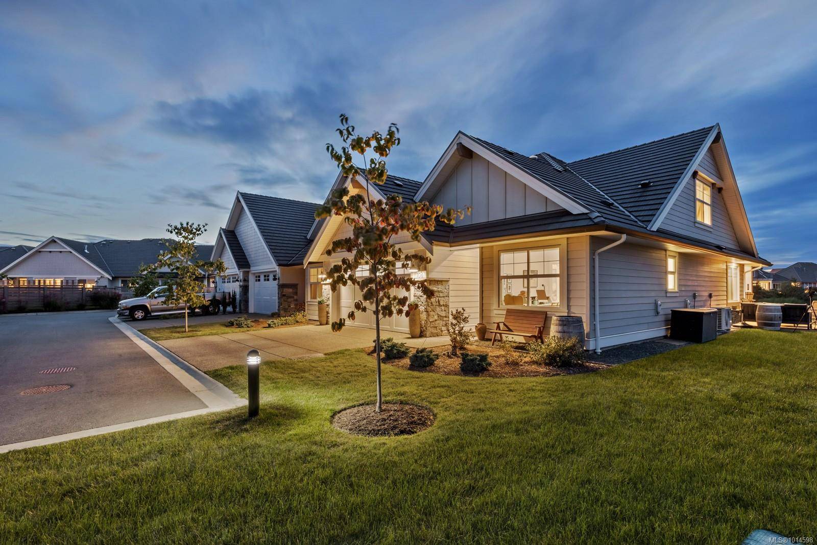 Courtenay, BC V9N 0B8,1444 Crown Isle Dr #106