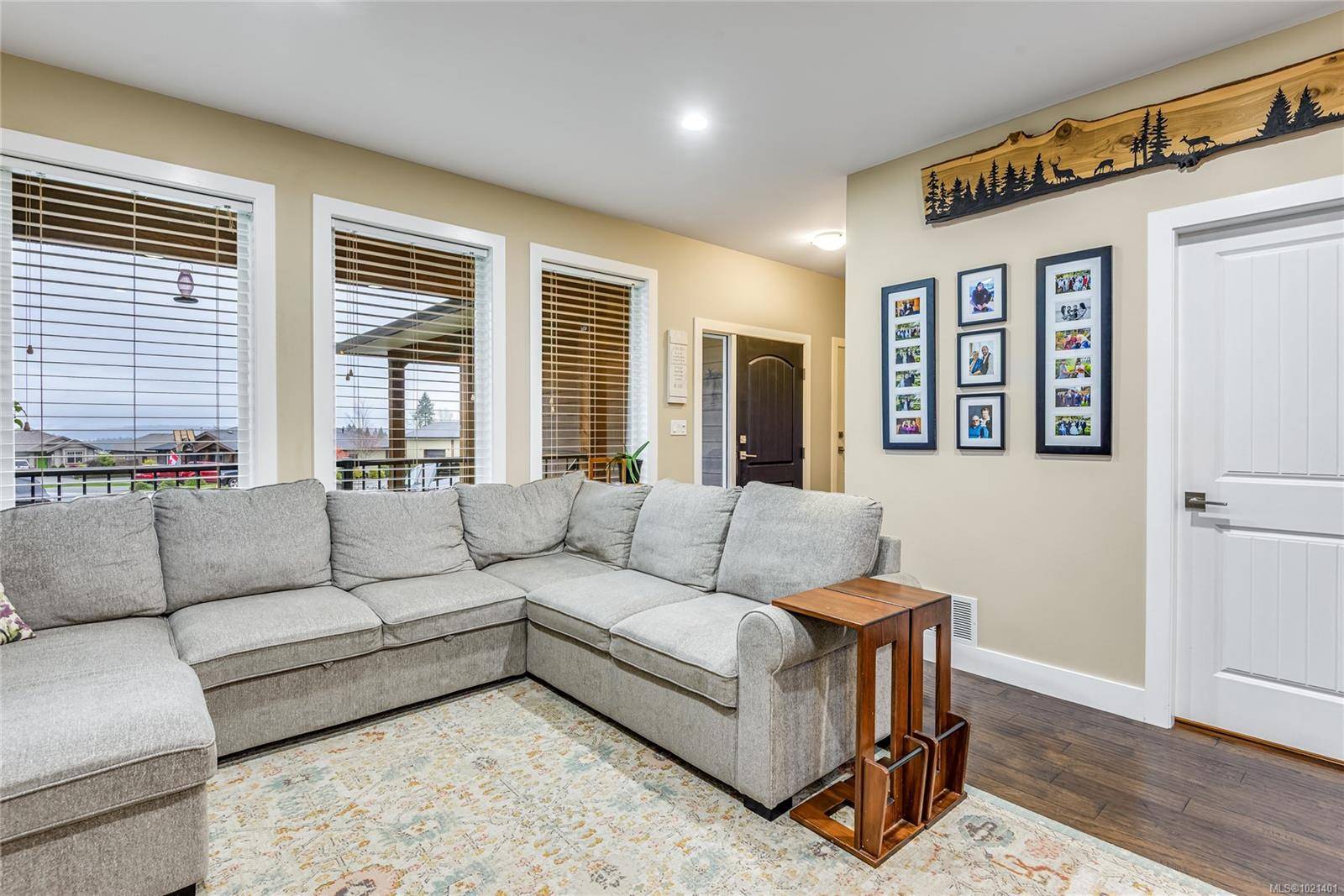 Campbell River, BC V9W 0B2,698 Eagle View Pl