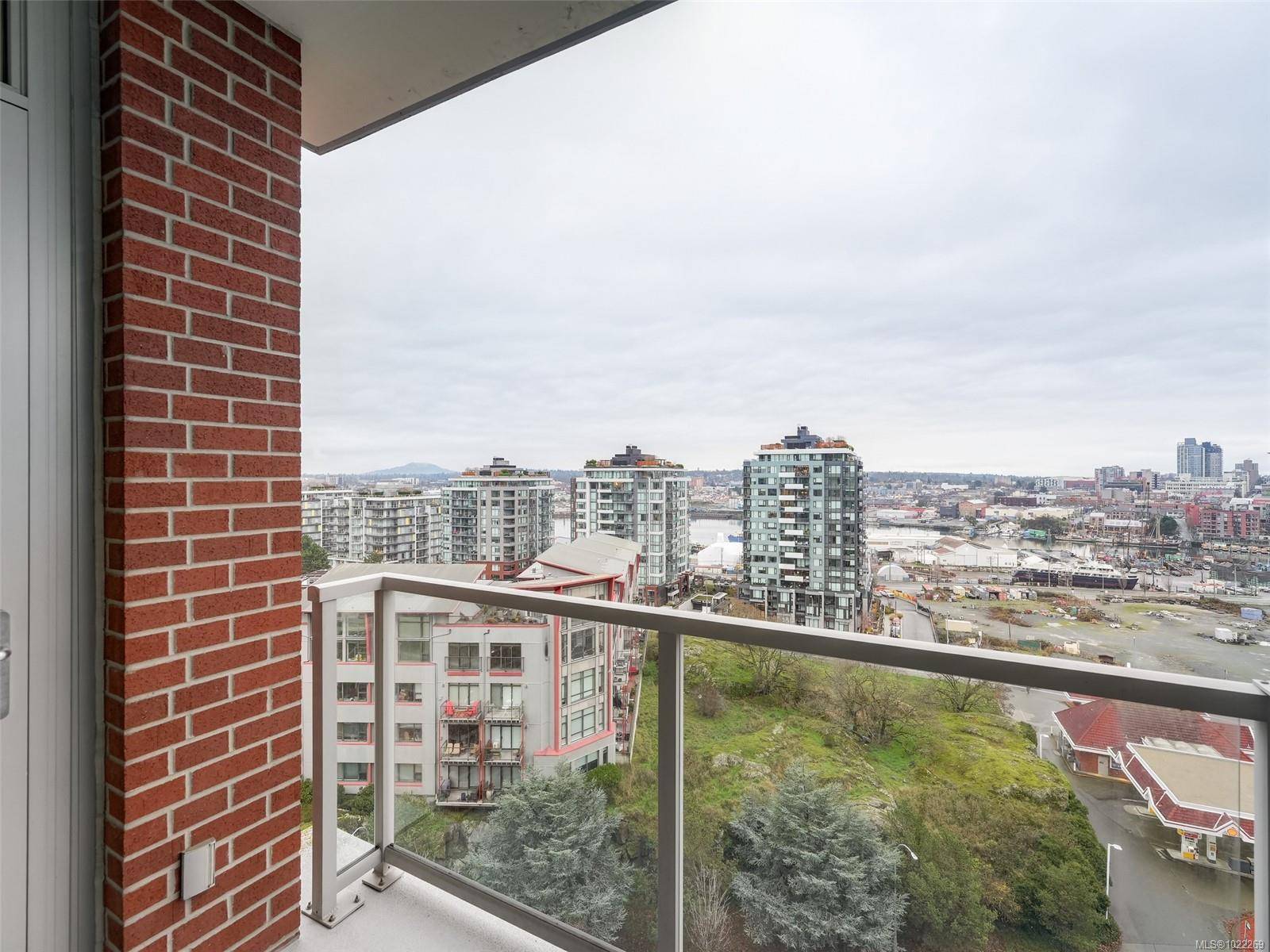 Victoria, BC V9A 0E7,83 Saghalie Rd #1007