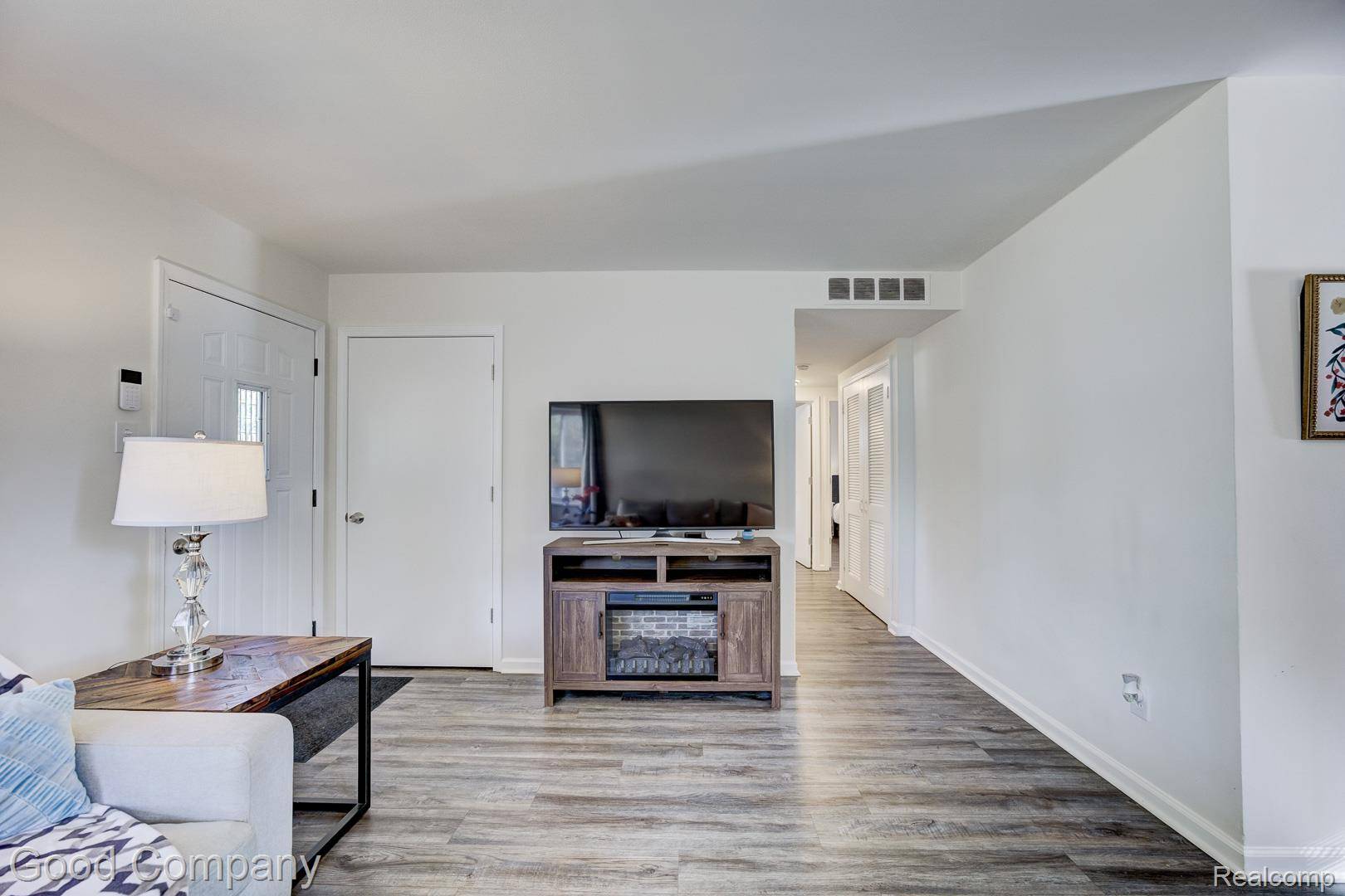 Oak Park, MI 48237,21900 Eastwood ST