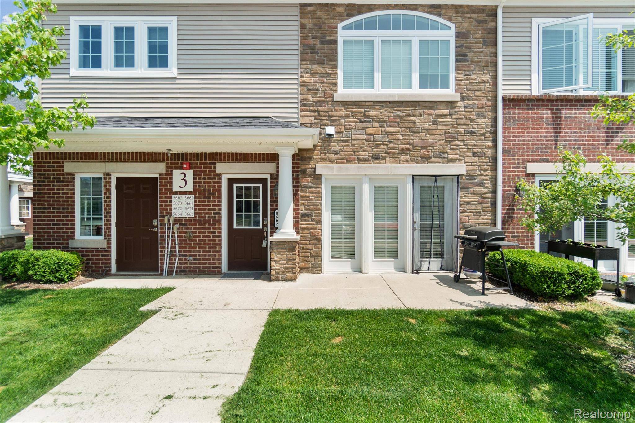 Ann Arbor, MI 48103,5662 ARBOR CHASE DR #Unit #18