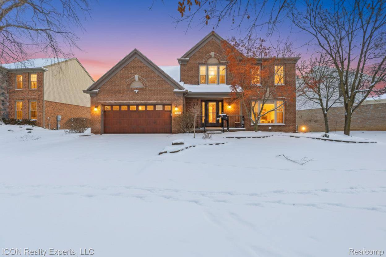 West Bloomfield, MI 48324,1869 Midchester Dr DR