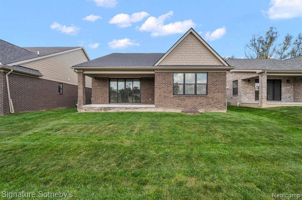 Troy, MI 48085,5968 Willow Grove DR