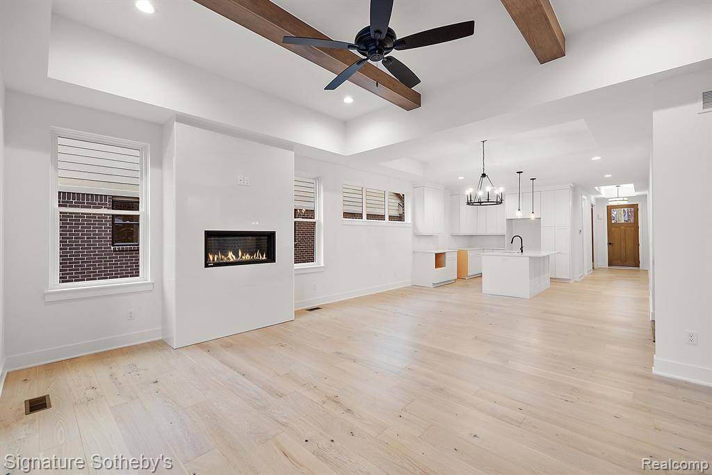 Troy, MI 48085,5968 Willow Grove DR