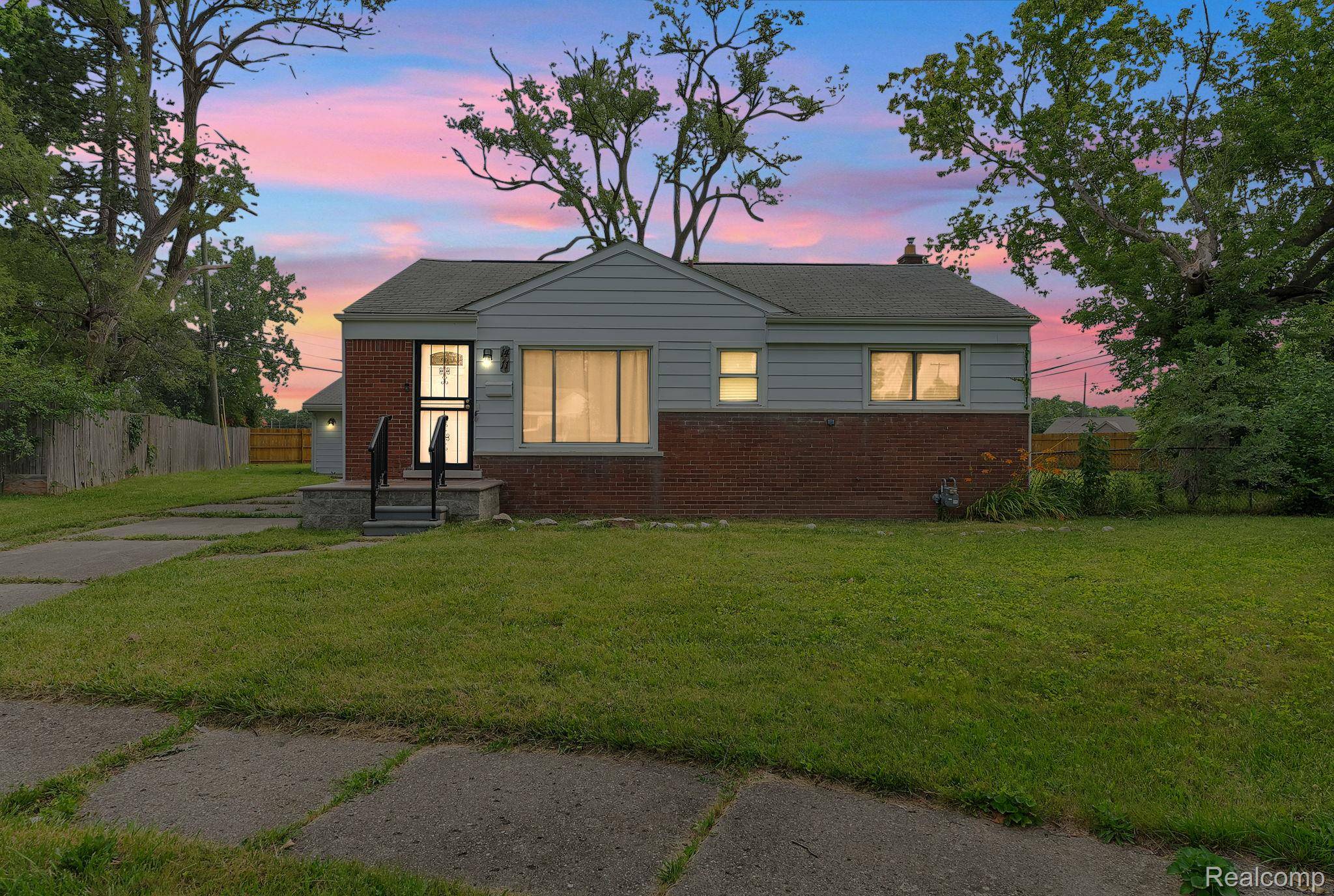 Inkster, MI 48141,1411 Meadowlane ST