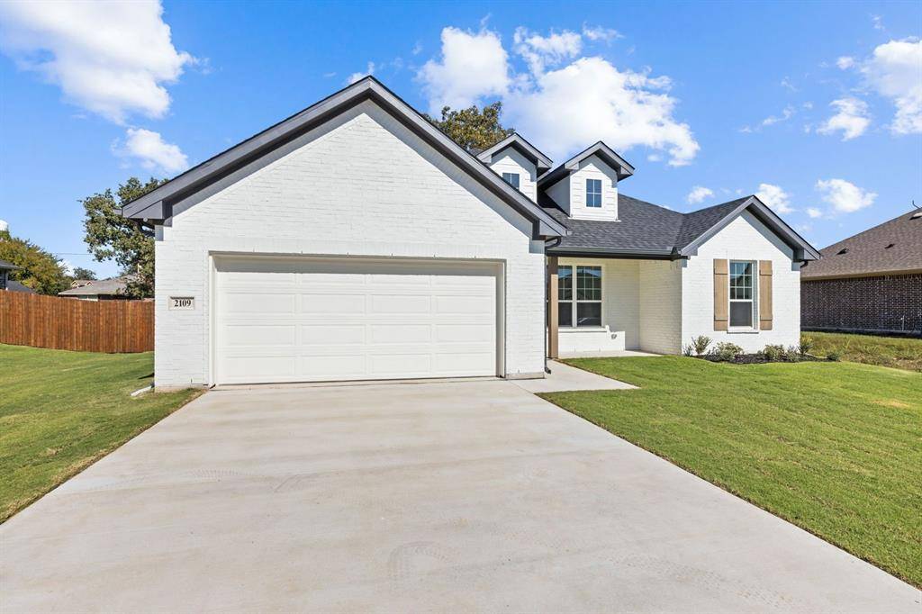 Bridgeport, TX 76426,2109 Briarwood Drive