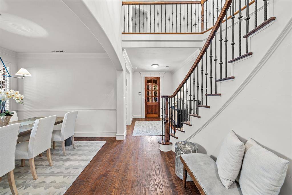 Dallas, TX 75214,6218 Lakeshore Drive