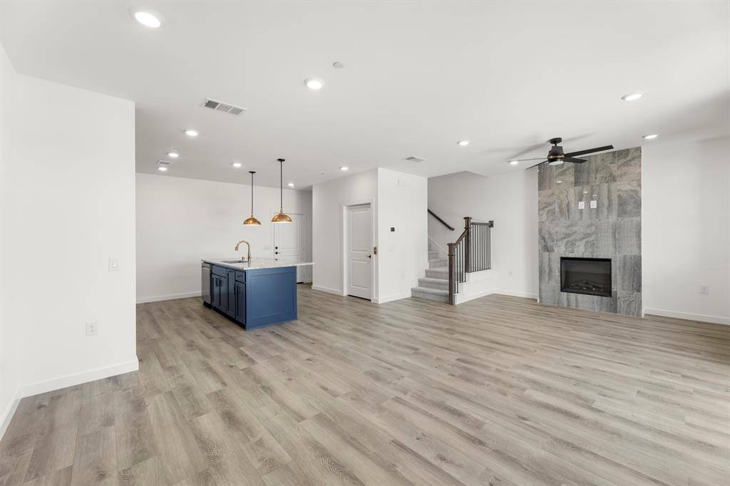 The Colony, TX 75056,1221 Armstrong